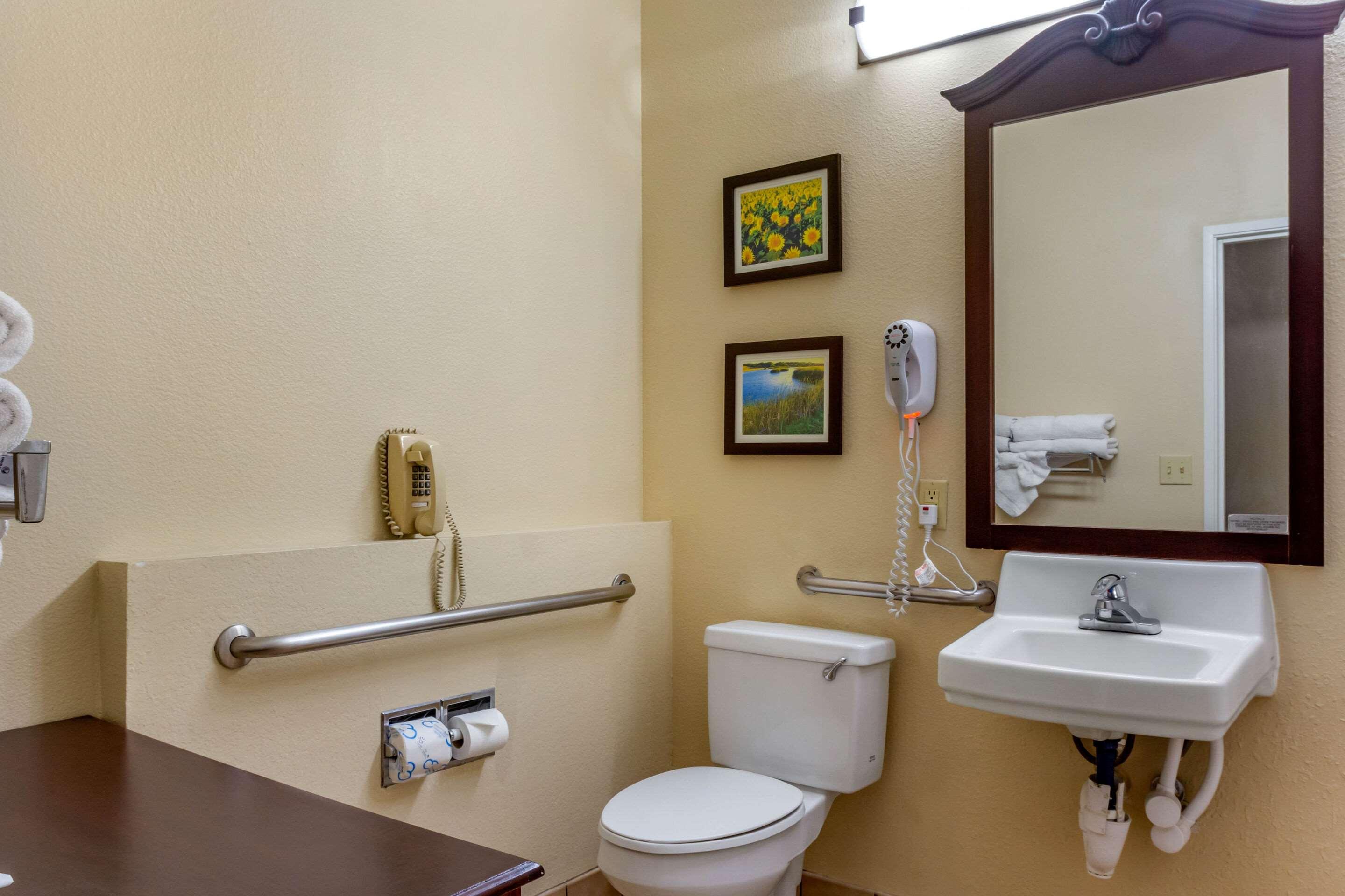 Suite Two Queen Beds