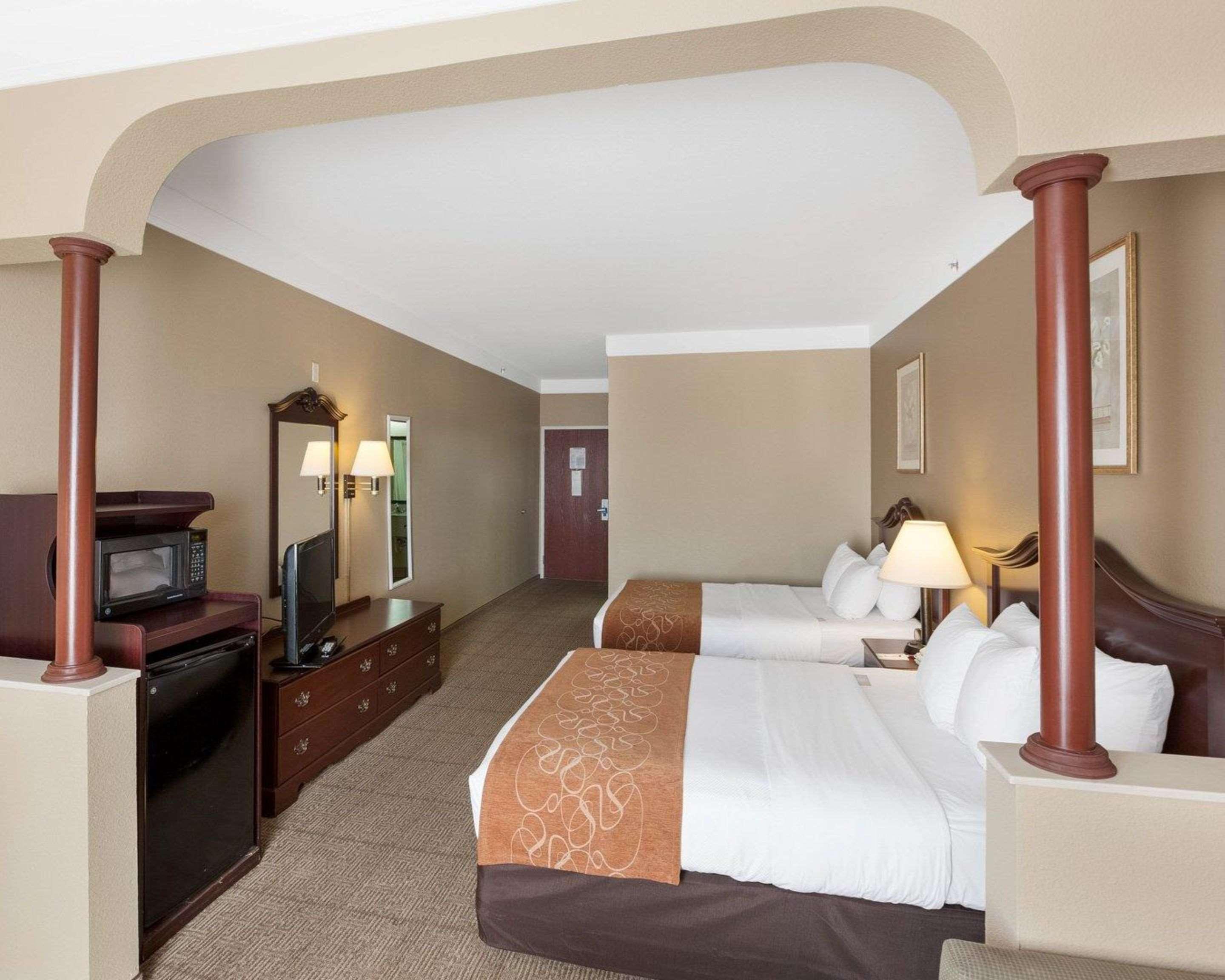 Double Two Queen Beds Non Smoking