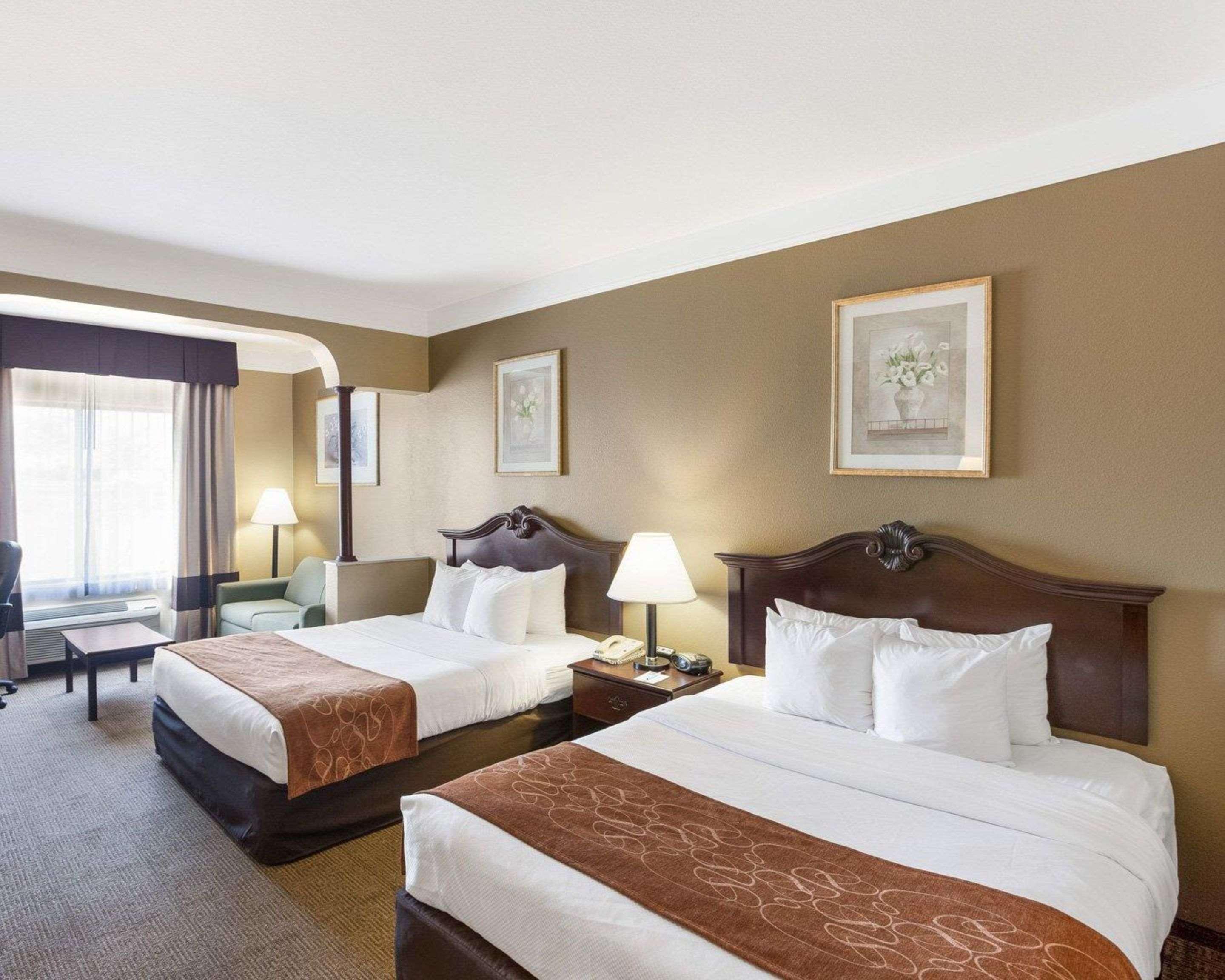 Double Two Queen Beds Non Smoking