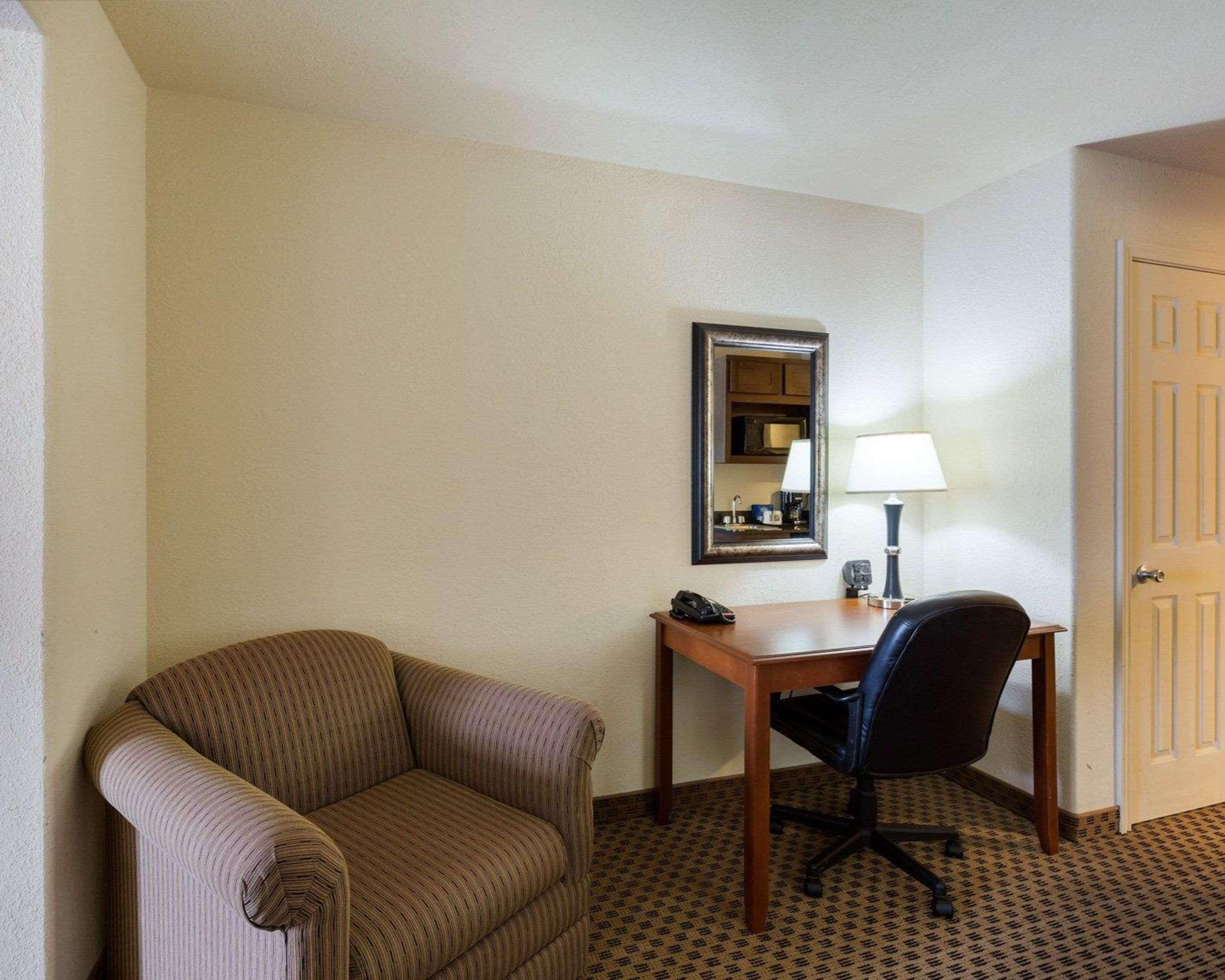 Suite Two Queen Beds