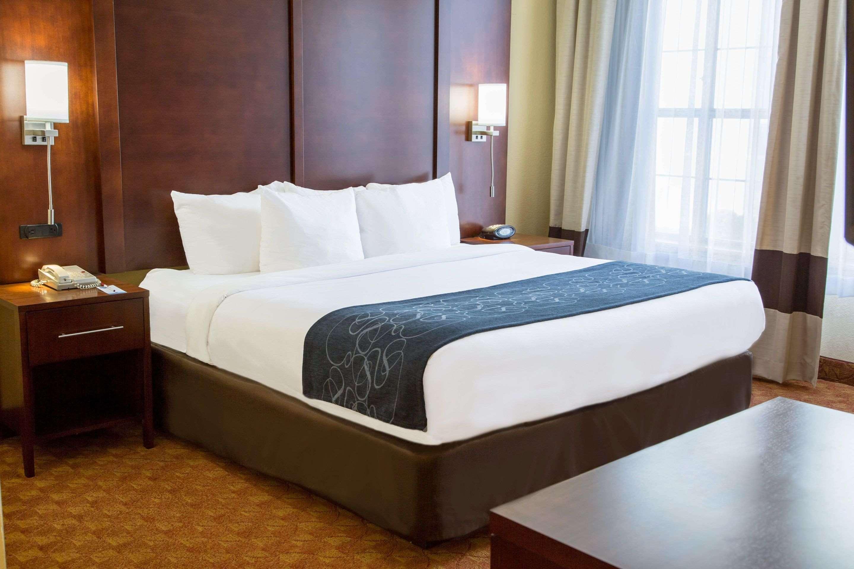 Suite Two Double Beds Non Smoking