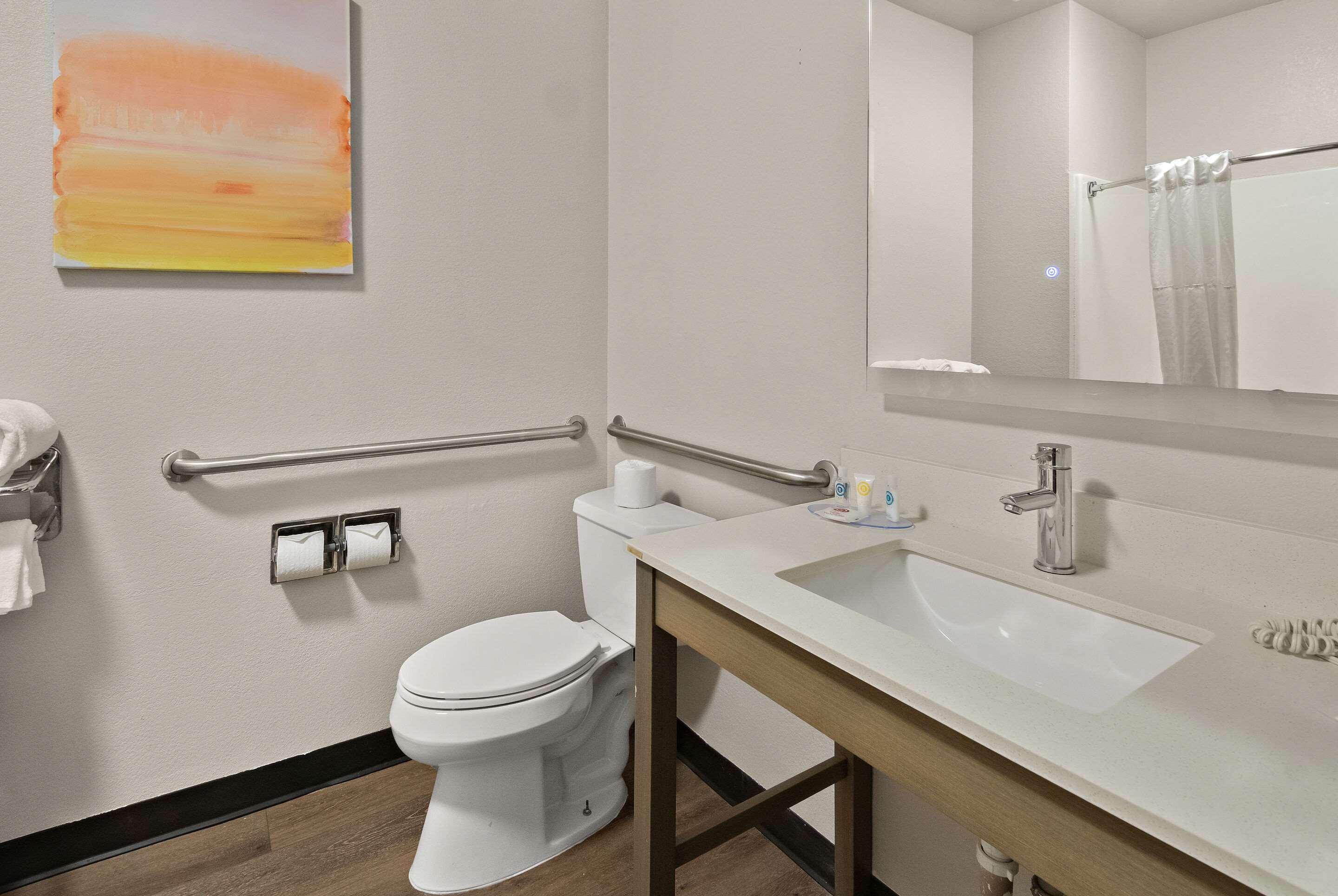 Suite Two Double Beds Non Smoking