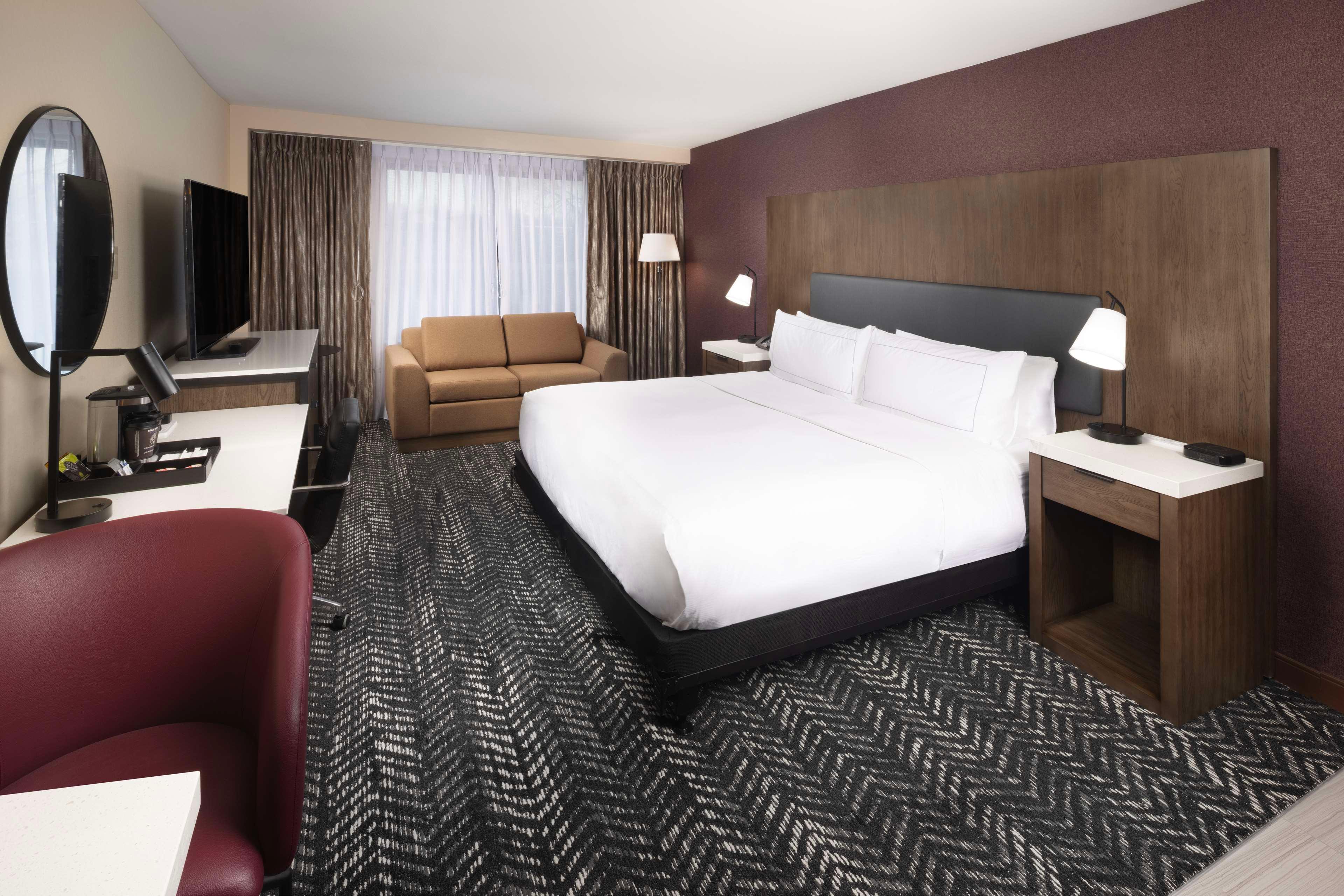 Double Accessible King Size Bed