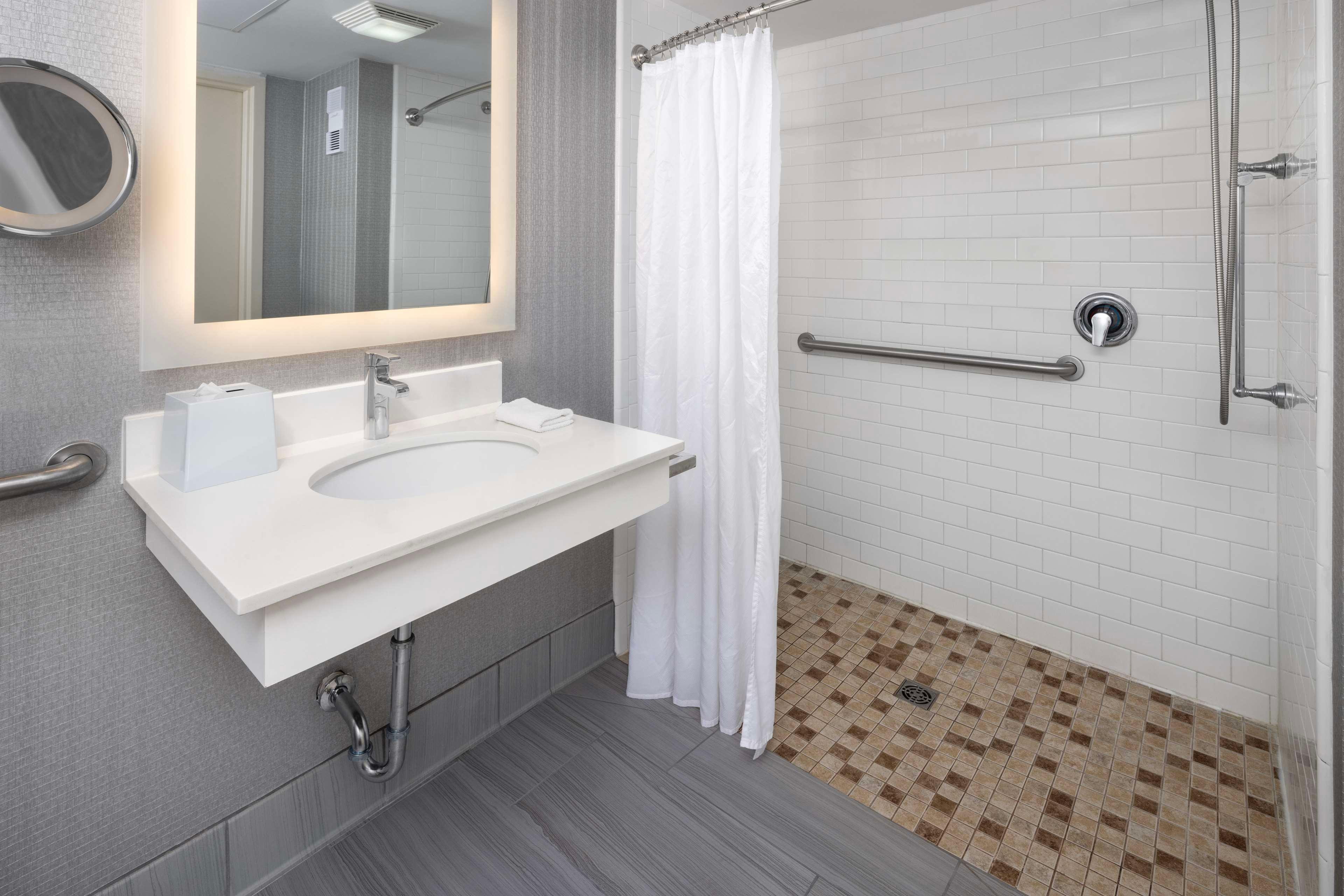 Double Accessible with Kitchenette