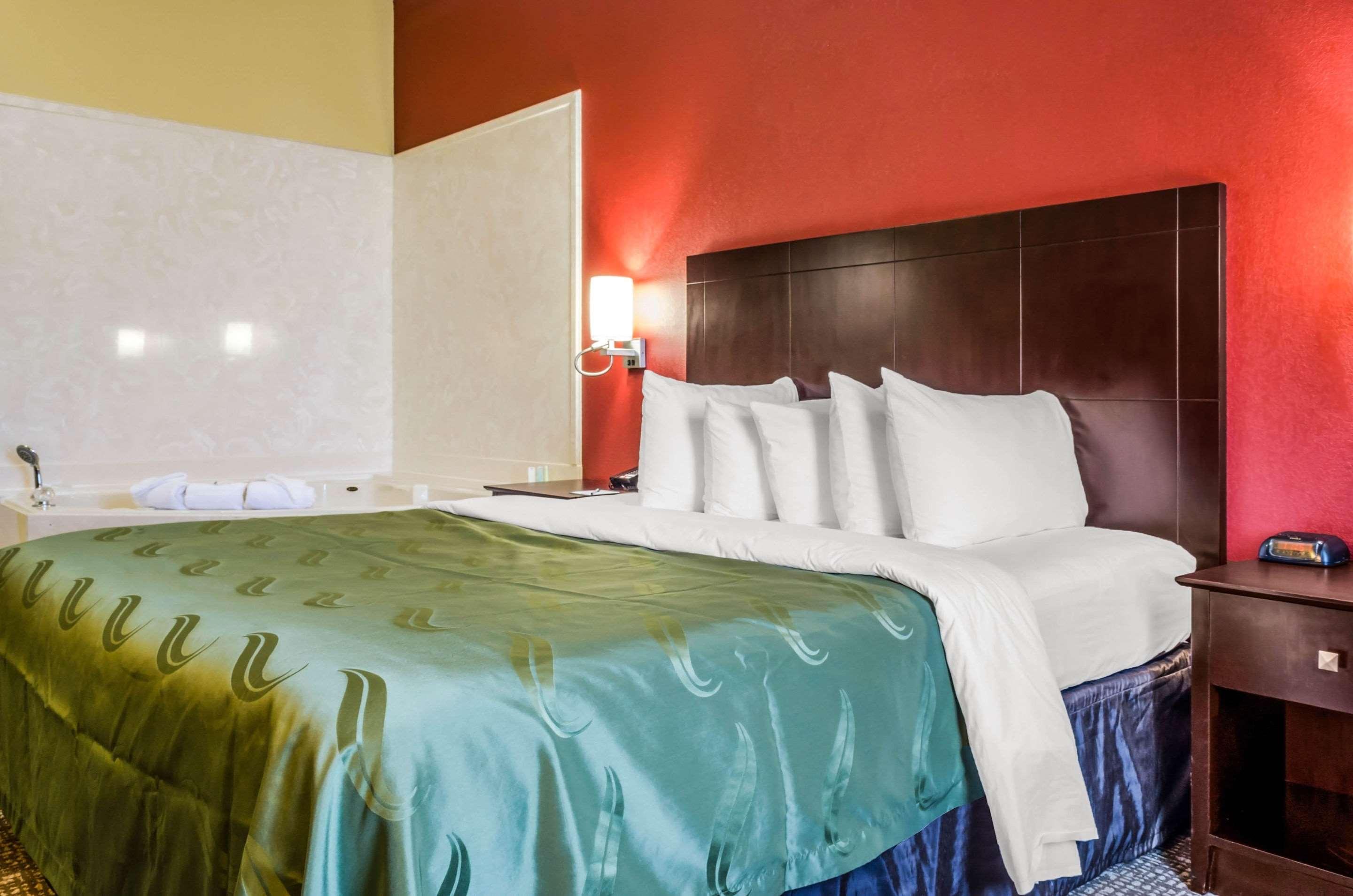 Double King Bed Non Smoking