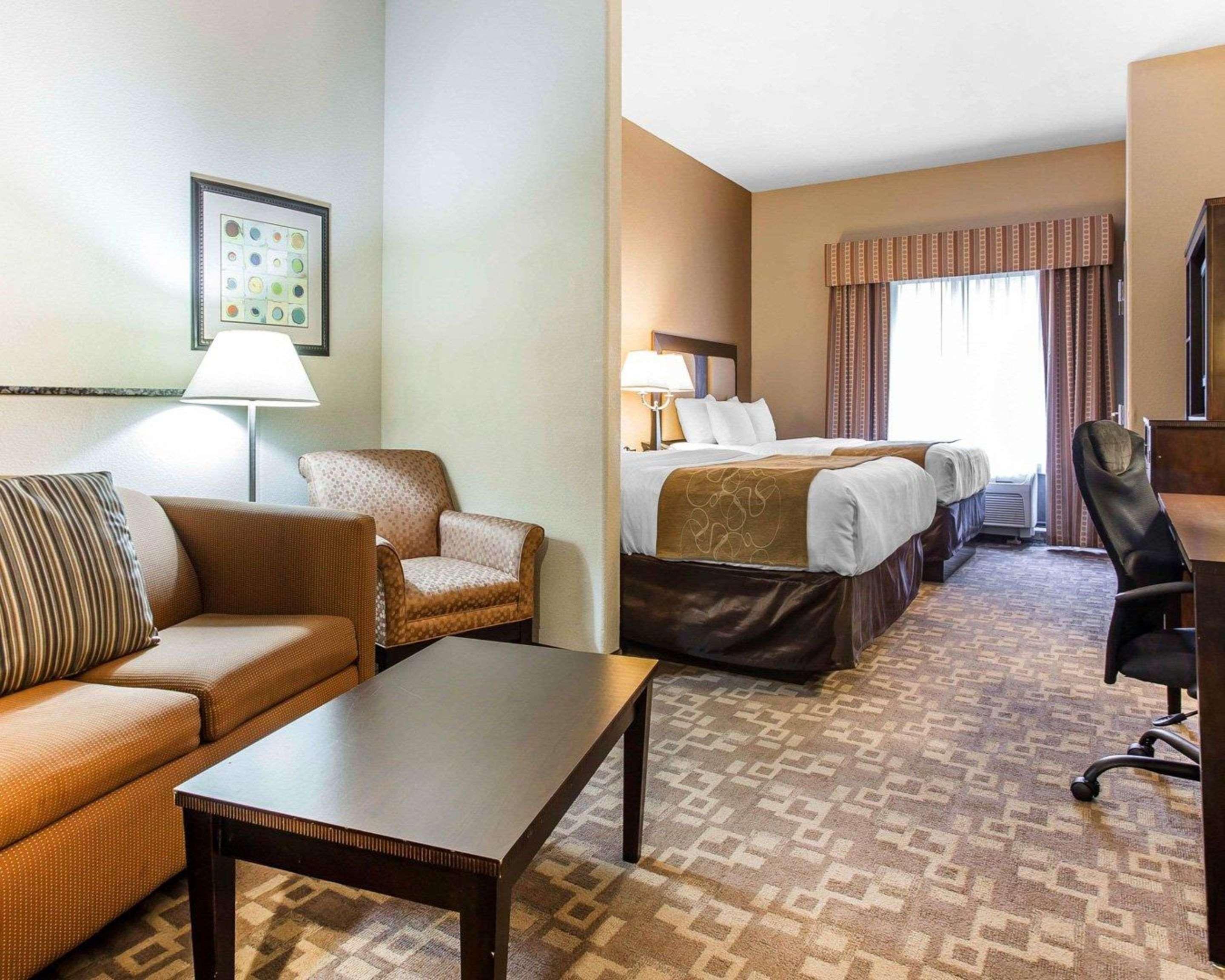 Suite Two Queen Beds Non Smoking