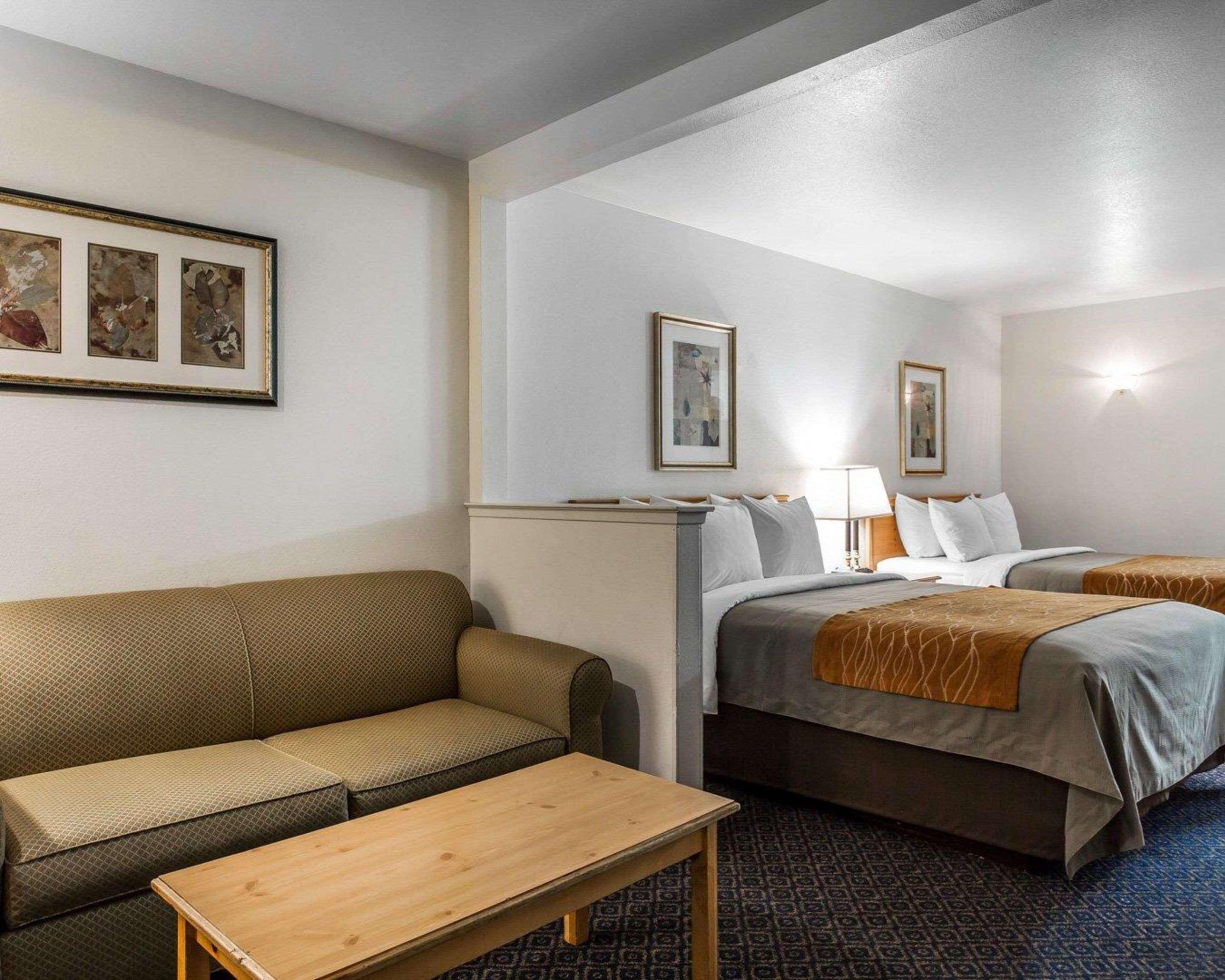 Suite Two Queen Beds Non Smoking