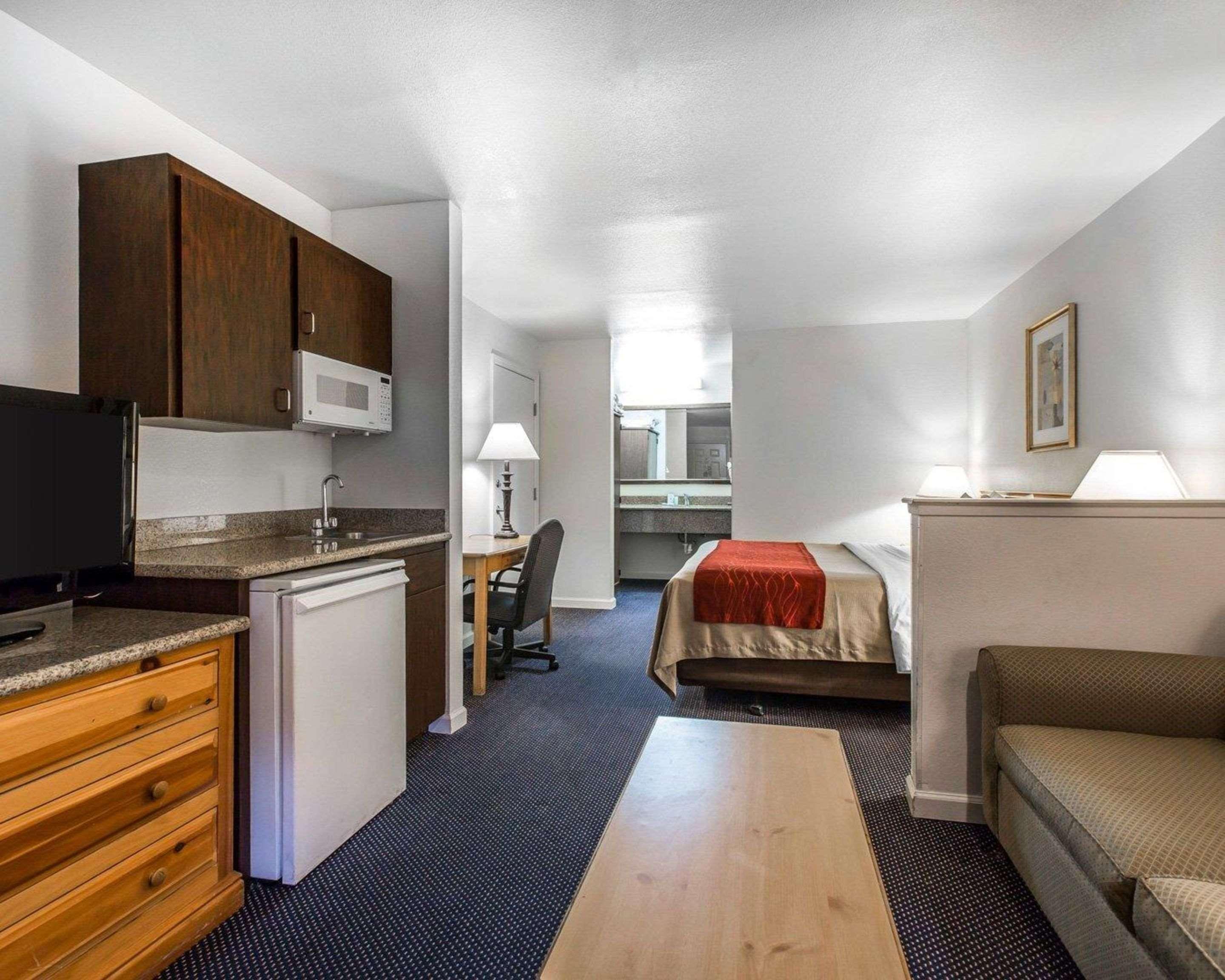 Suite King Bed Non Smoking