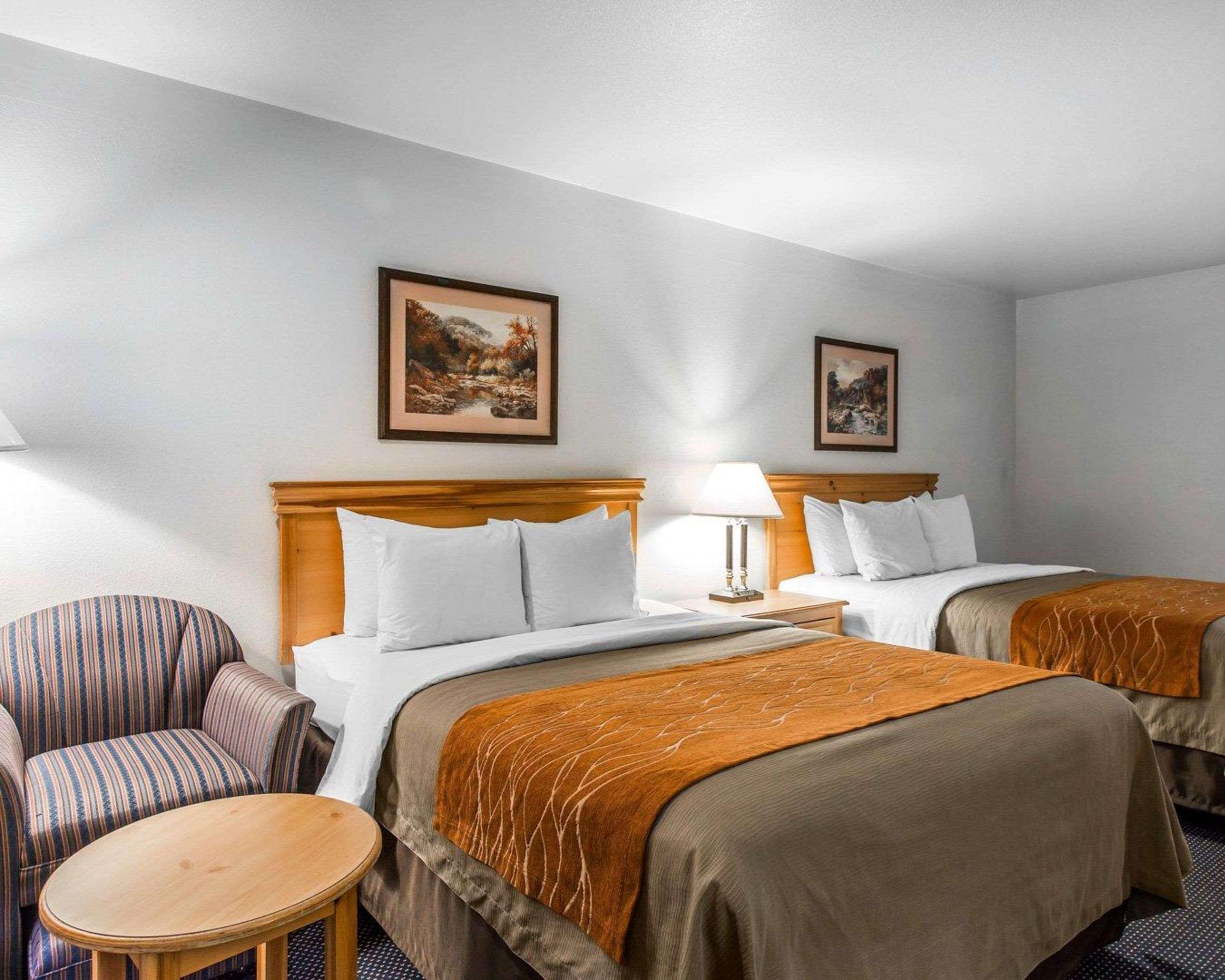 Room Accessible-two Queen Beds