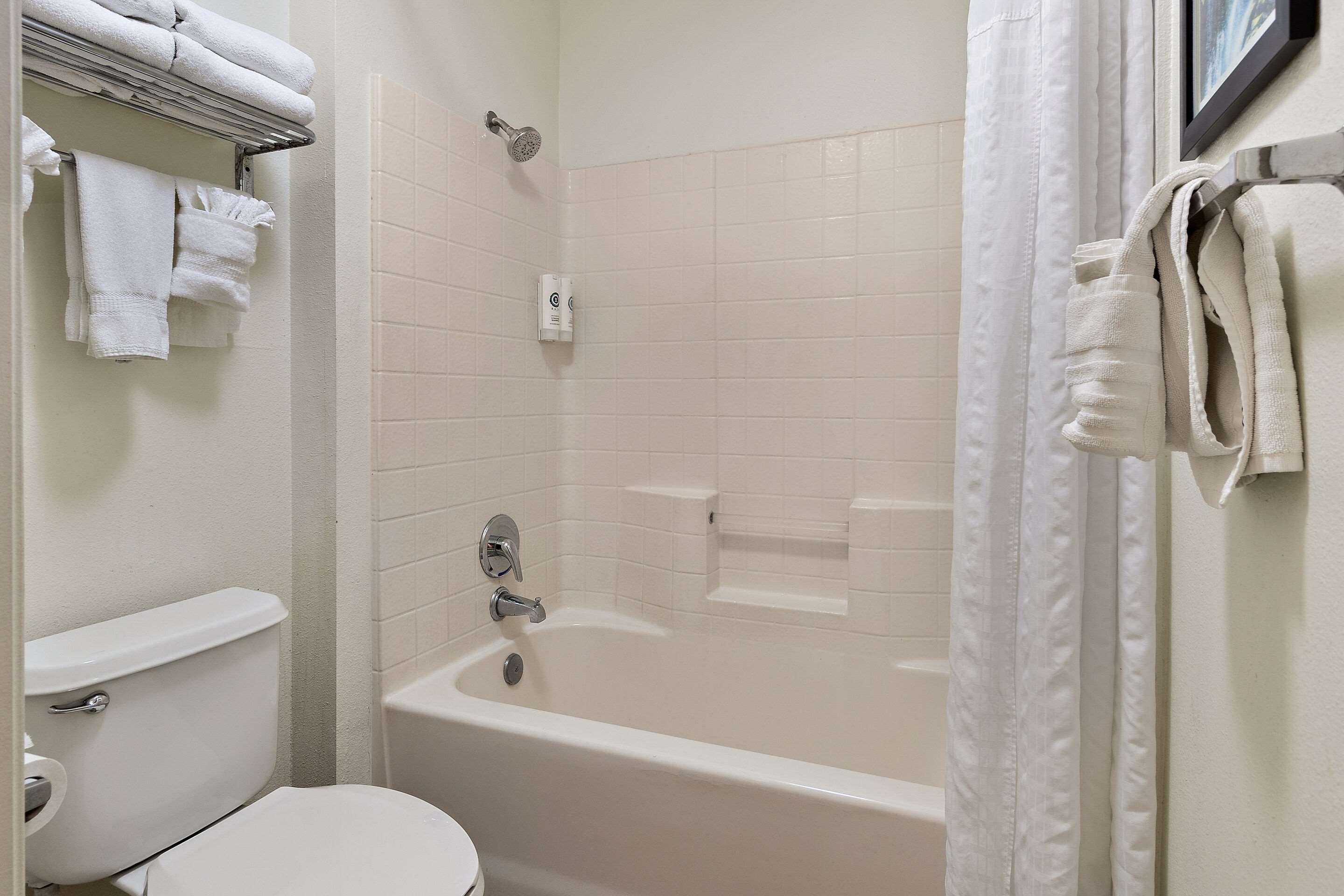 Suite Two Queen Beds Non Smoking