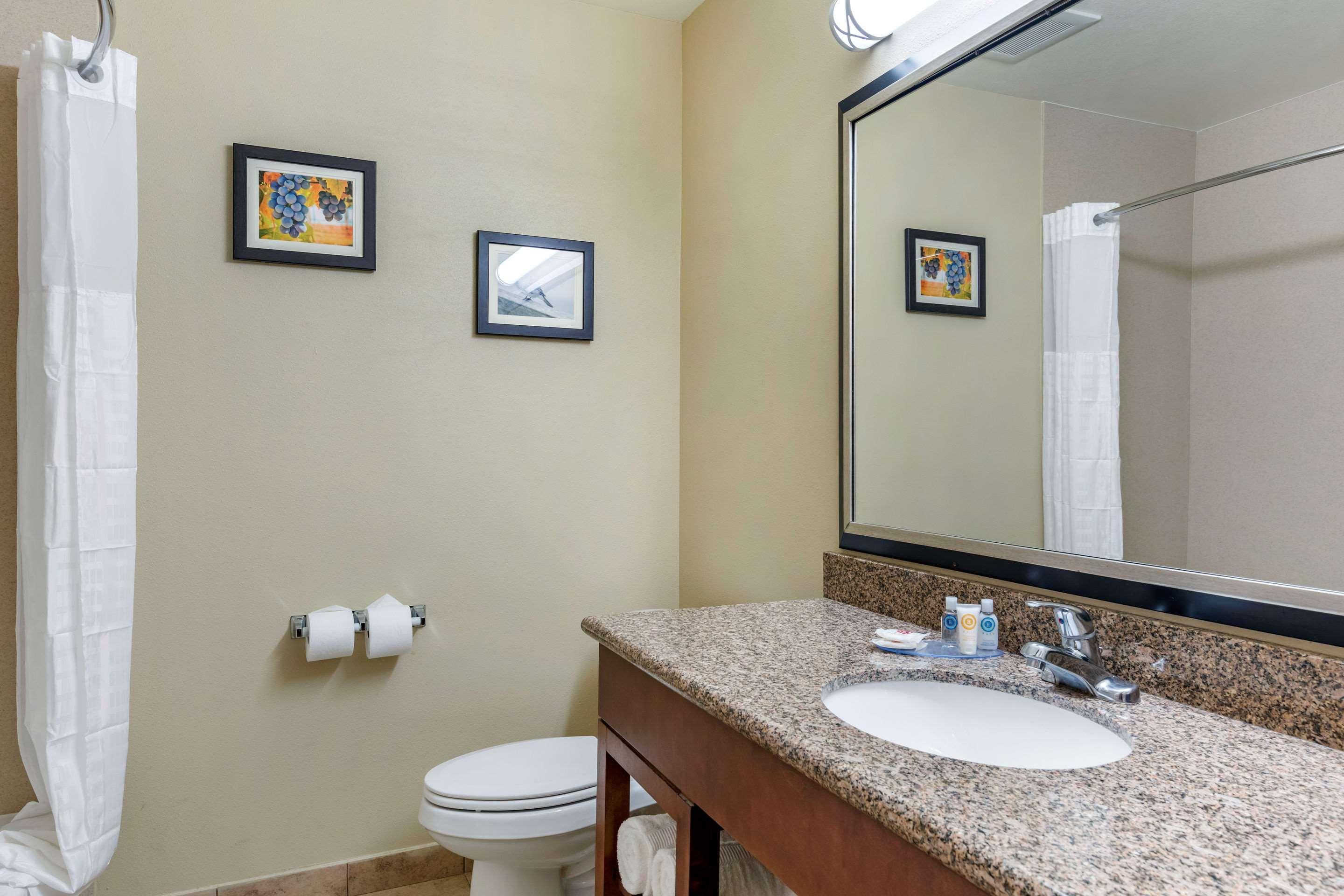 Double Two Queen Beds Non Smoking