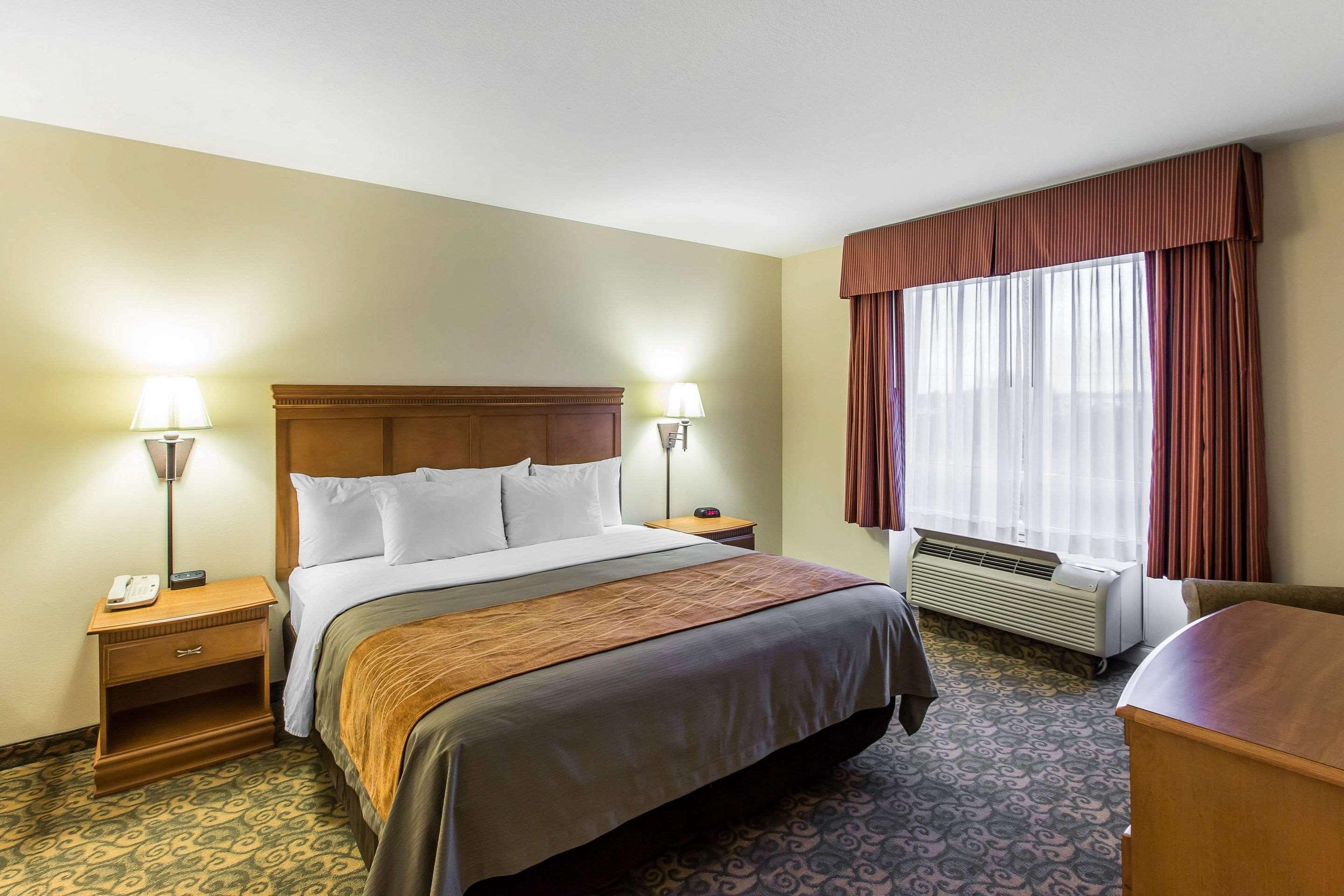 Double King Bed Non Smoking