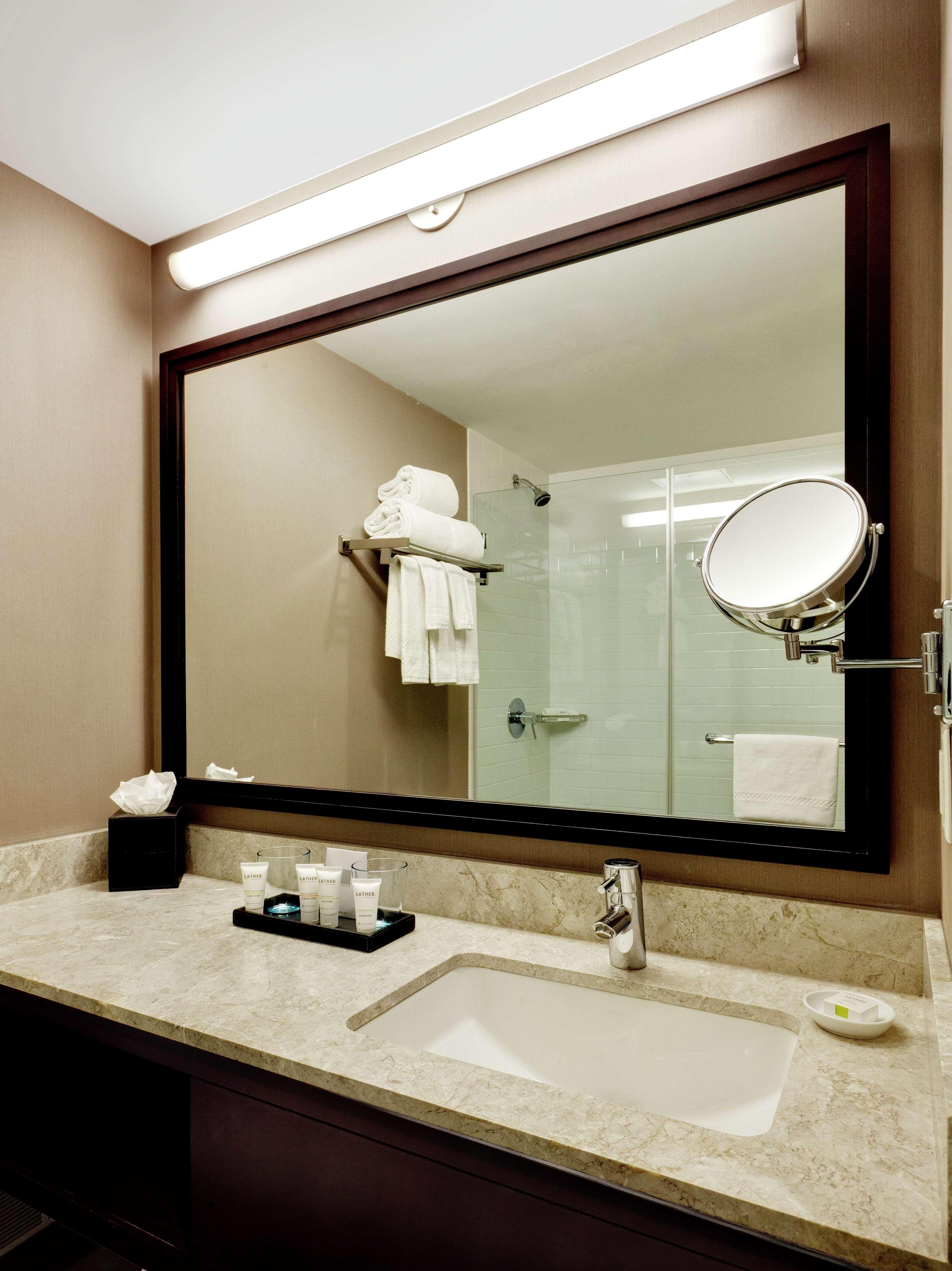 Room Deluxe King Bed