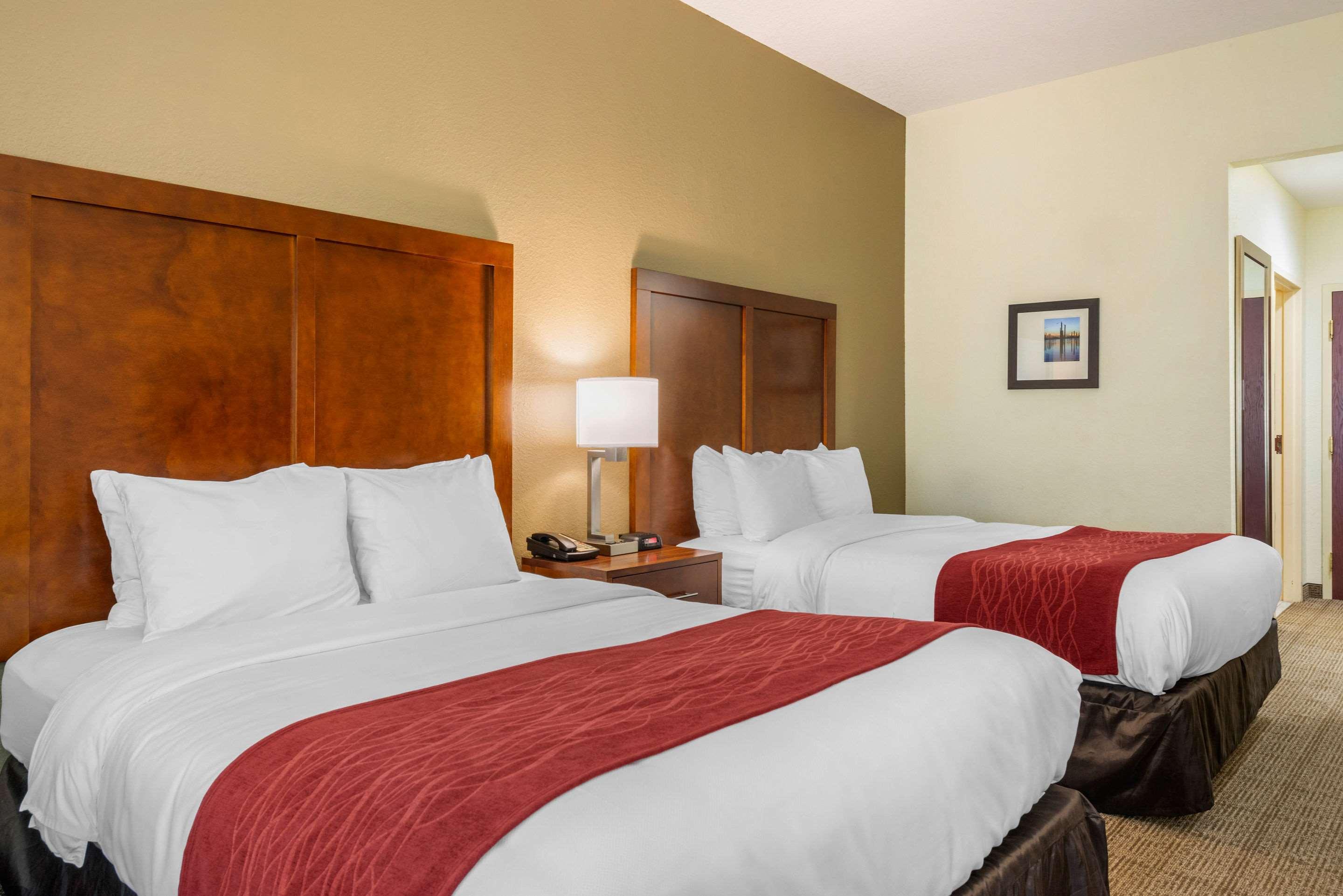 Double Two Queen Beds Non Smoking