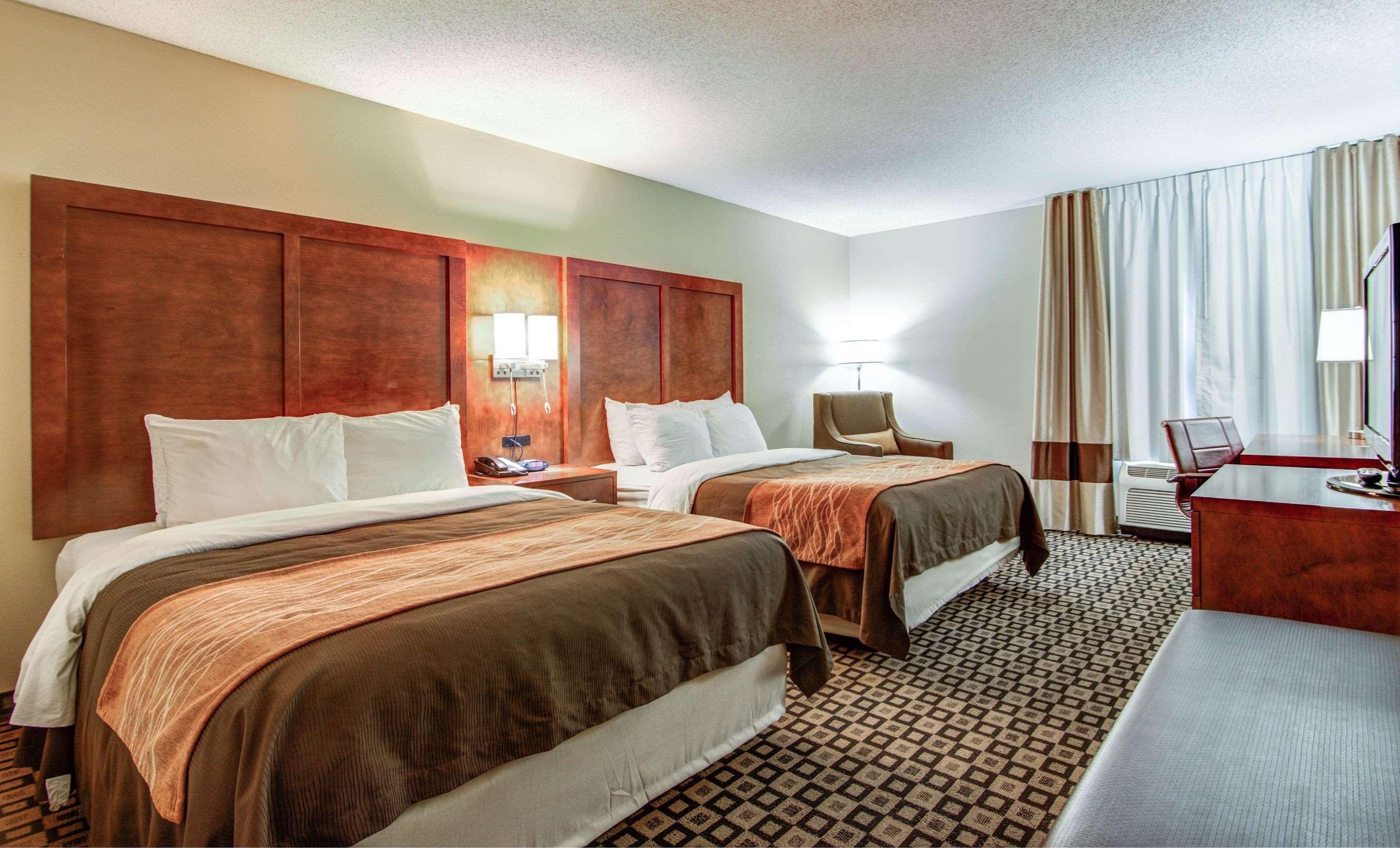 Double Two Queen Beds Non Smoking