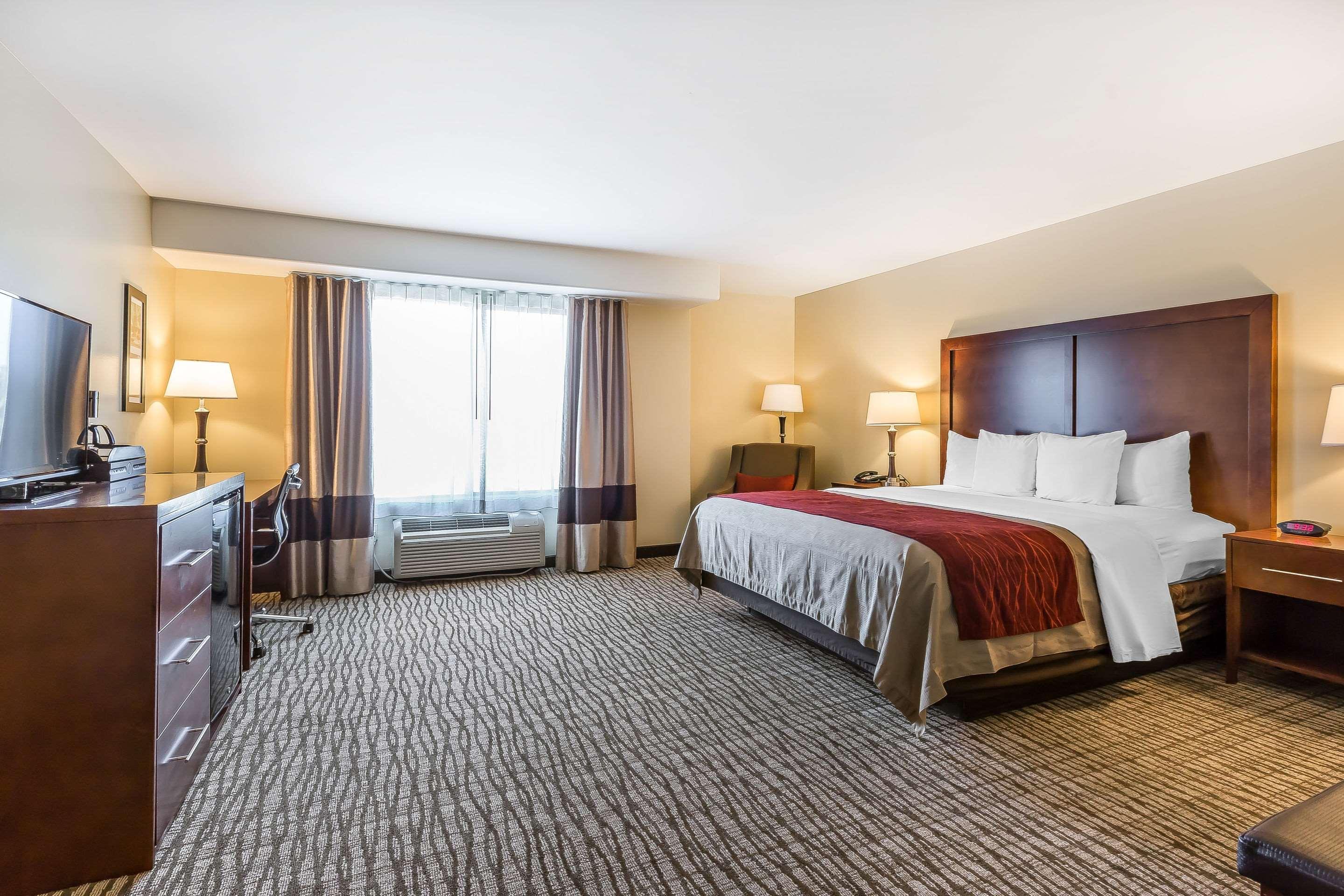 Double Accessible King Size Bed