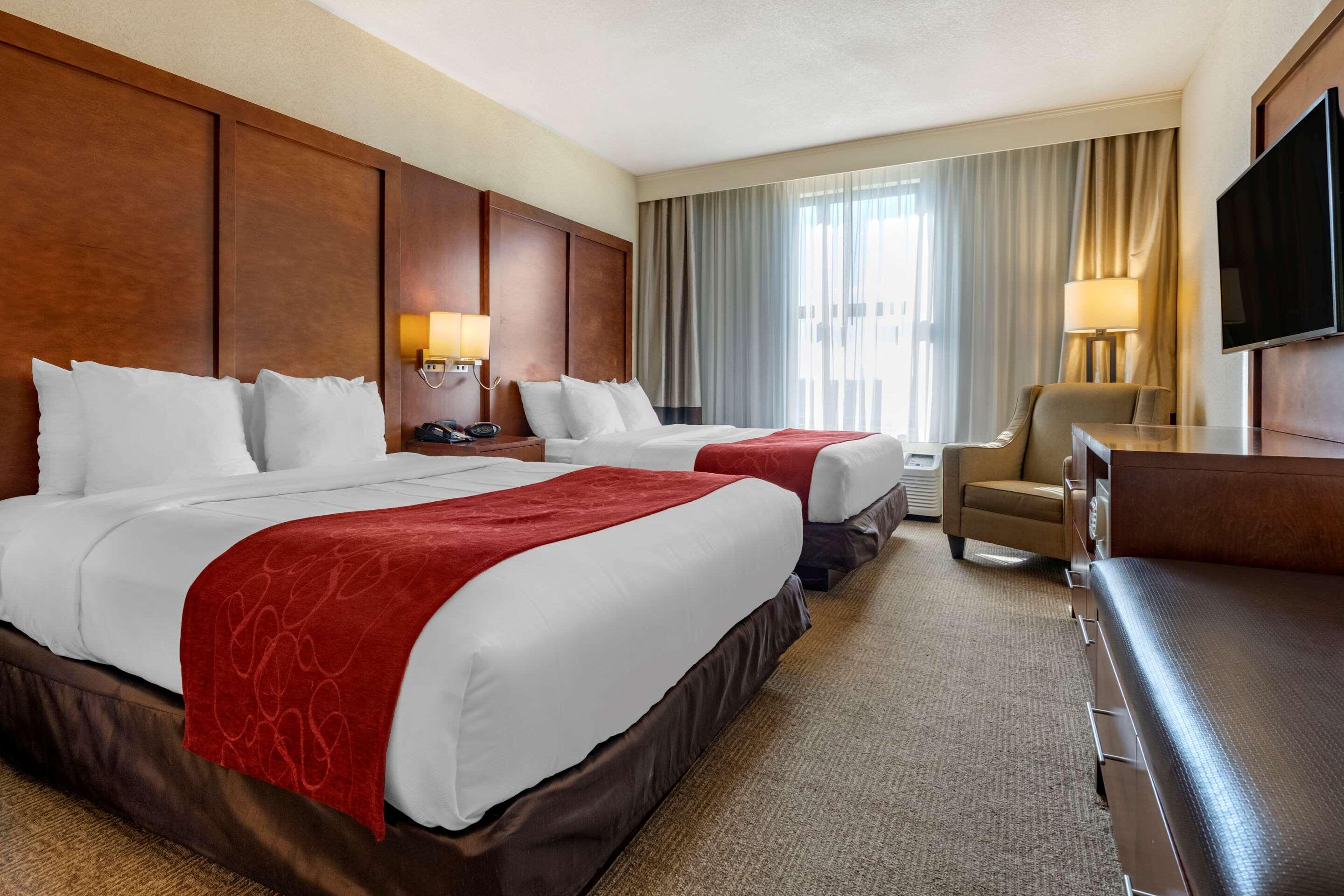 Suite Two Queen Beds Non Smoking