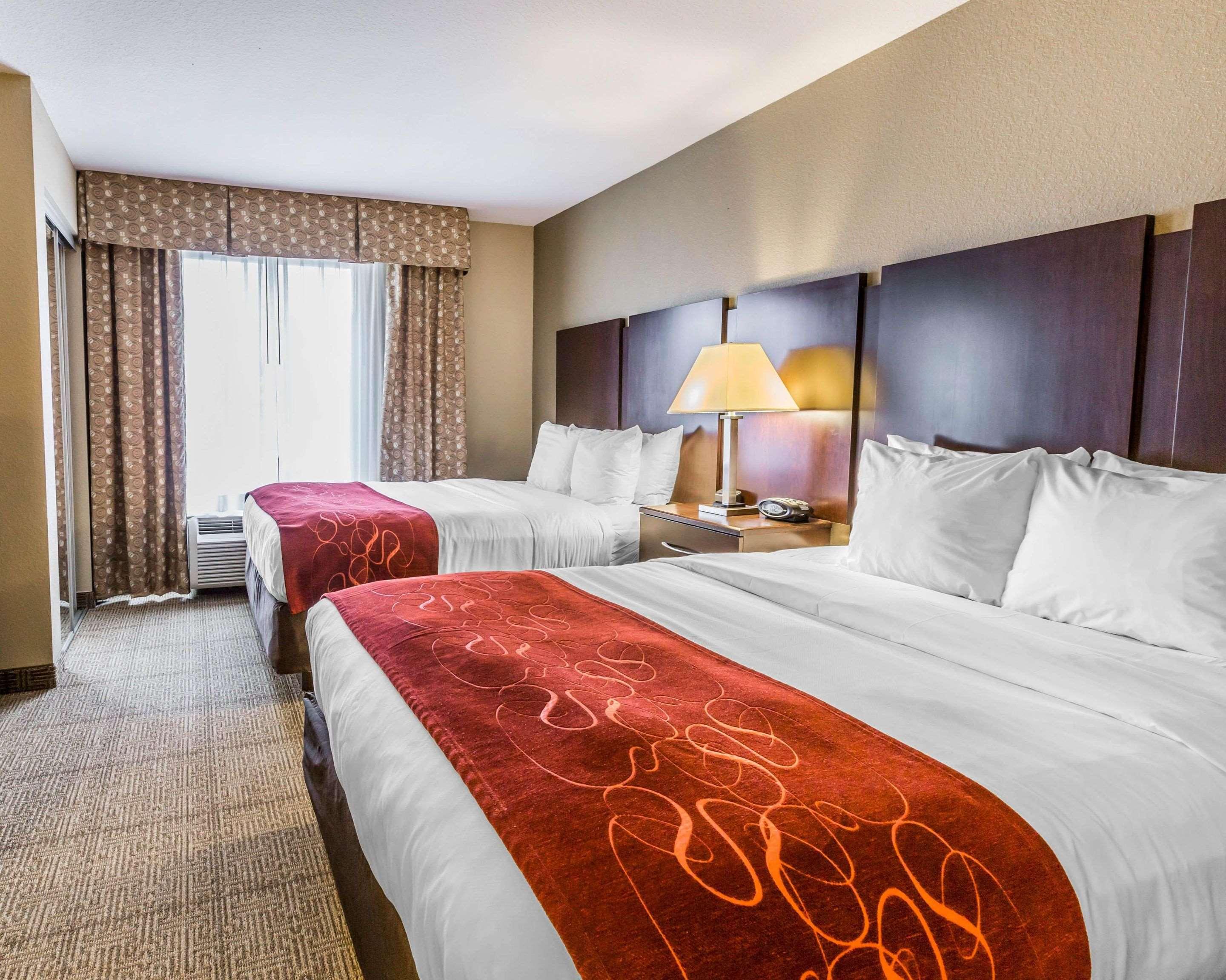 Suite Two Queen Beds Non Smoking