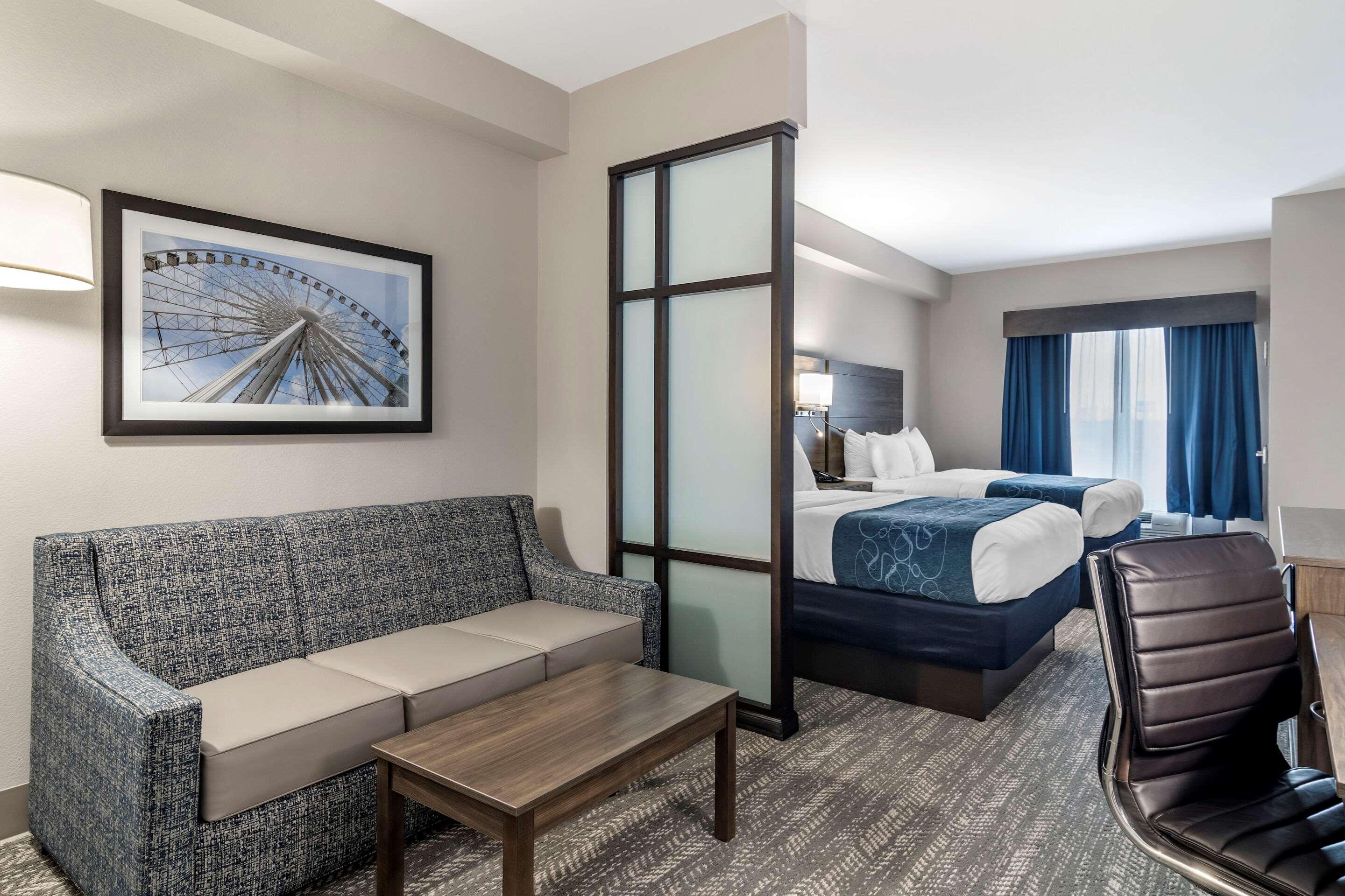 Suite Two Queen Beds Non Smoking