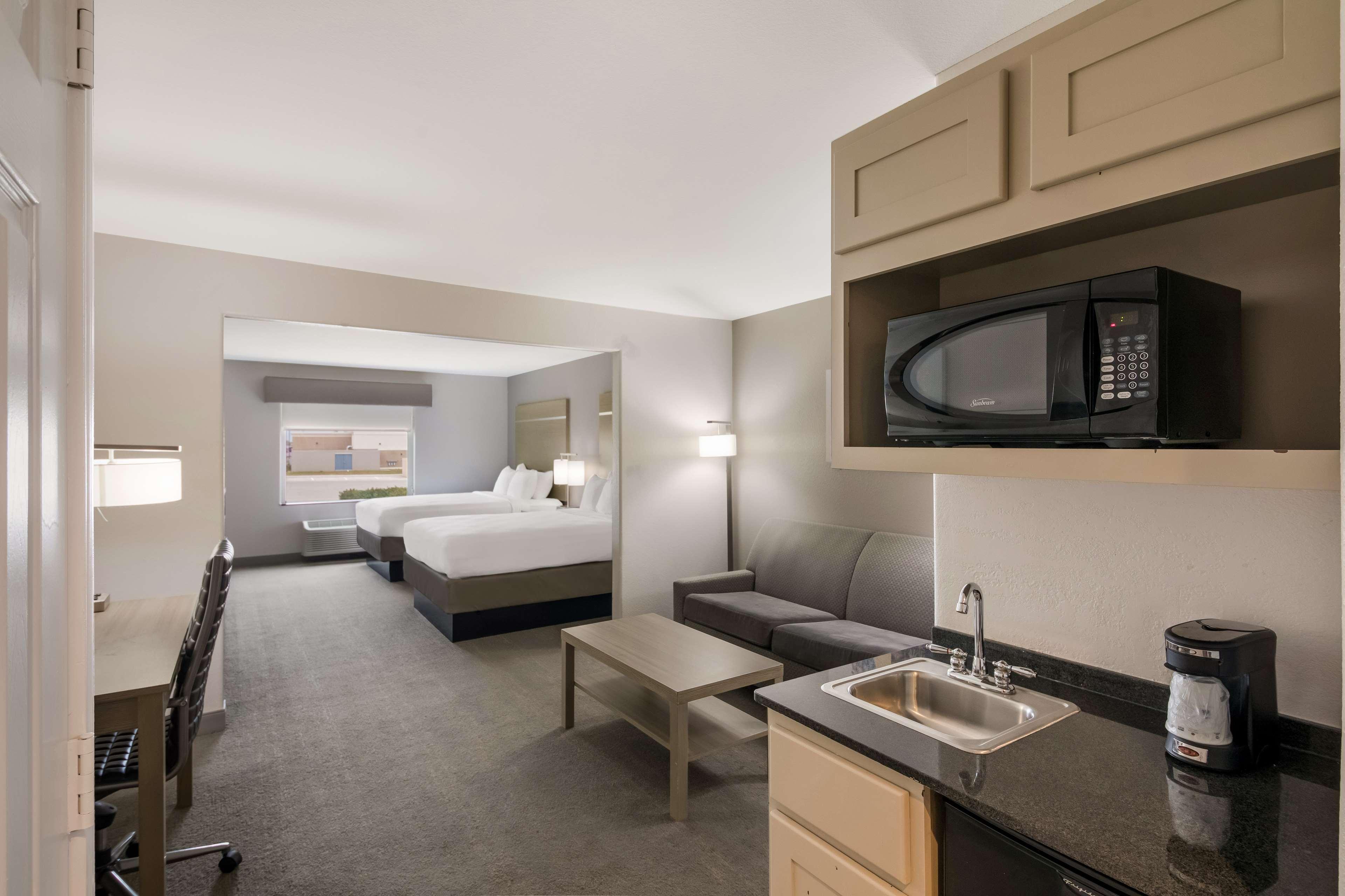 Family Room Two Queen Beds Non Smoking