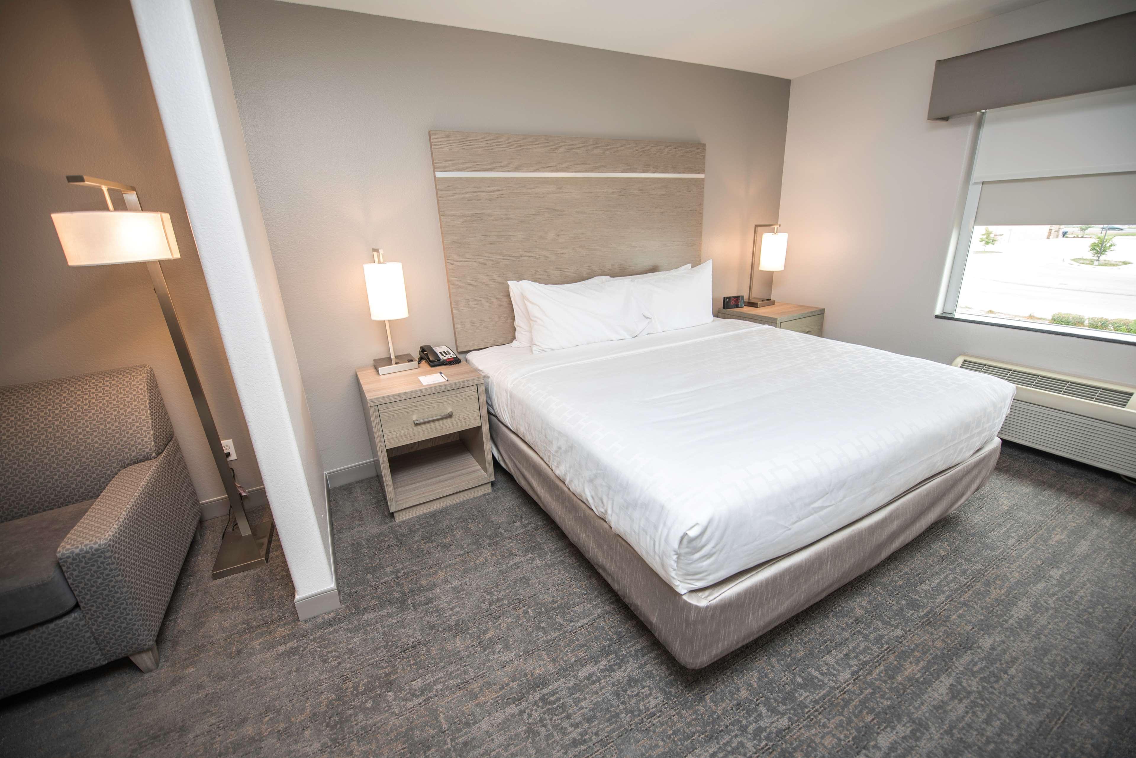 Suite King Bed Non Smoking