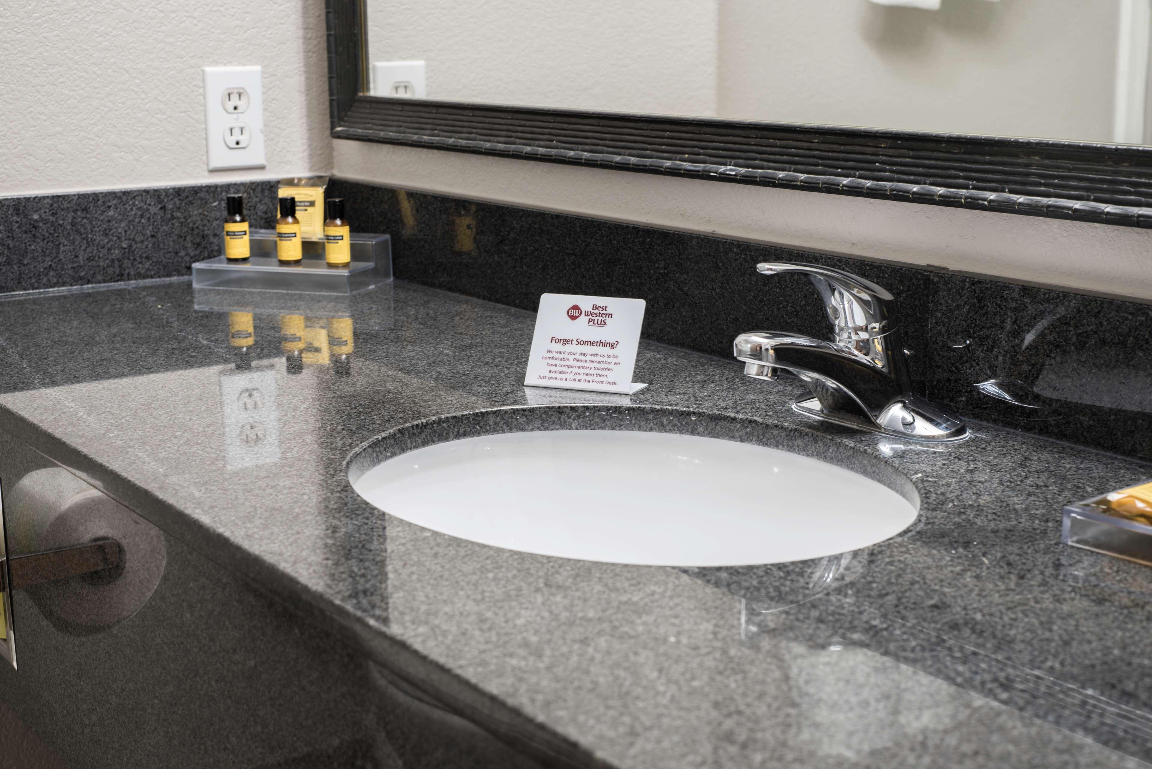 Suite King Bed Non Smoking