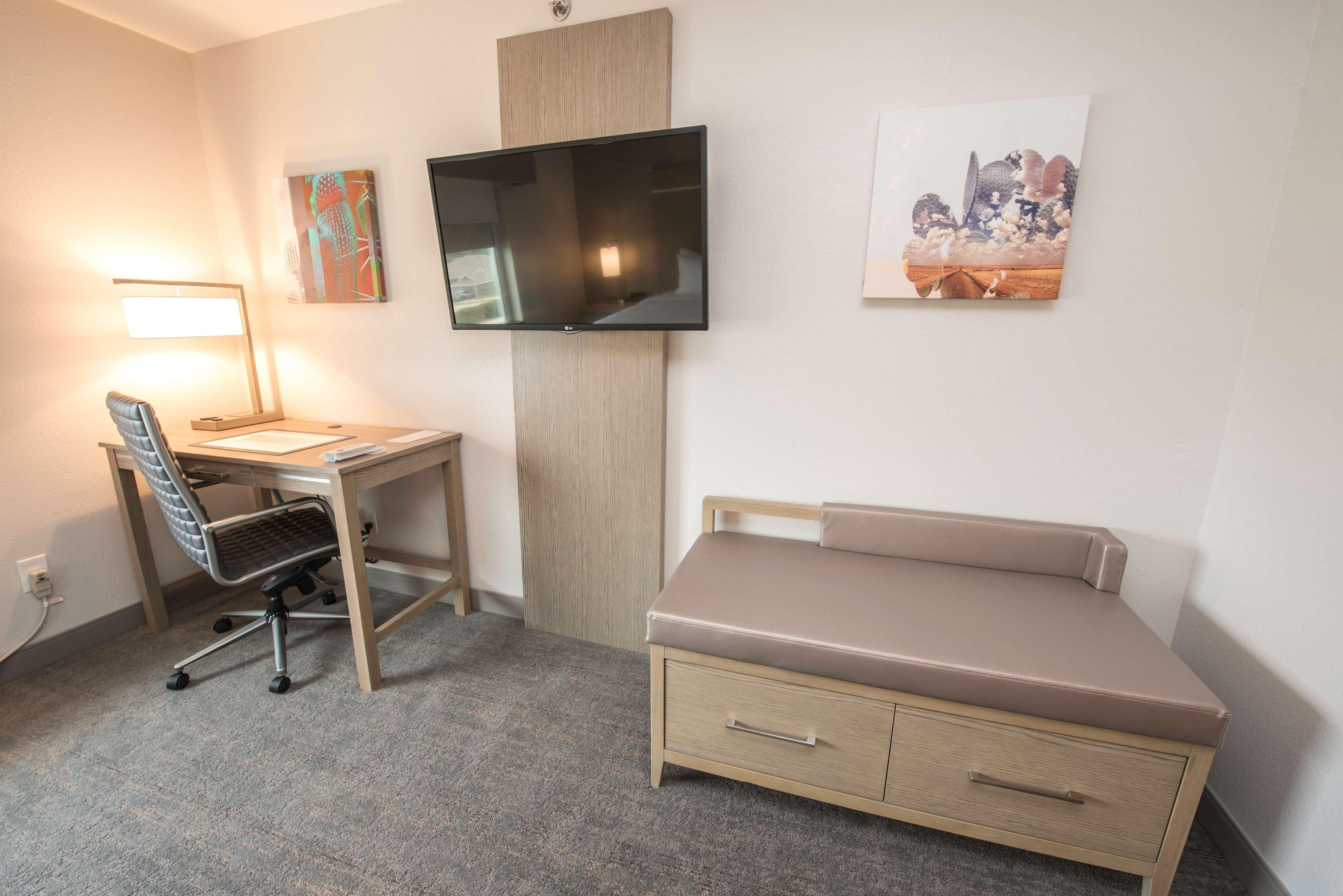 Suite King Bed Non Smoking