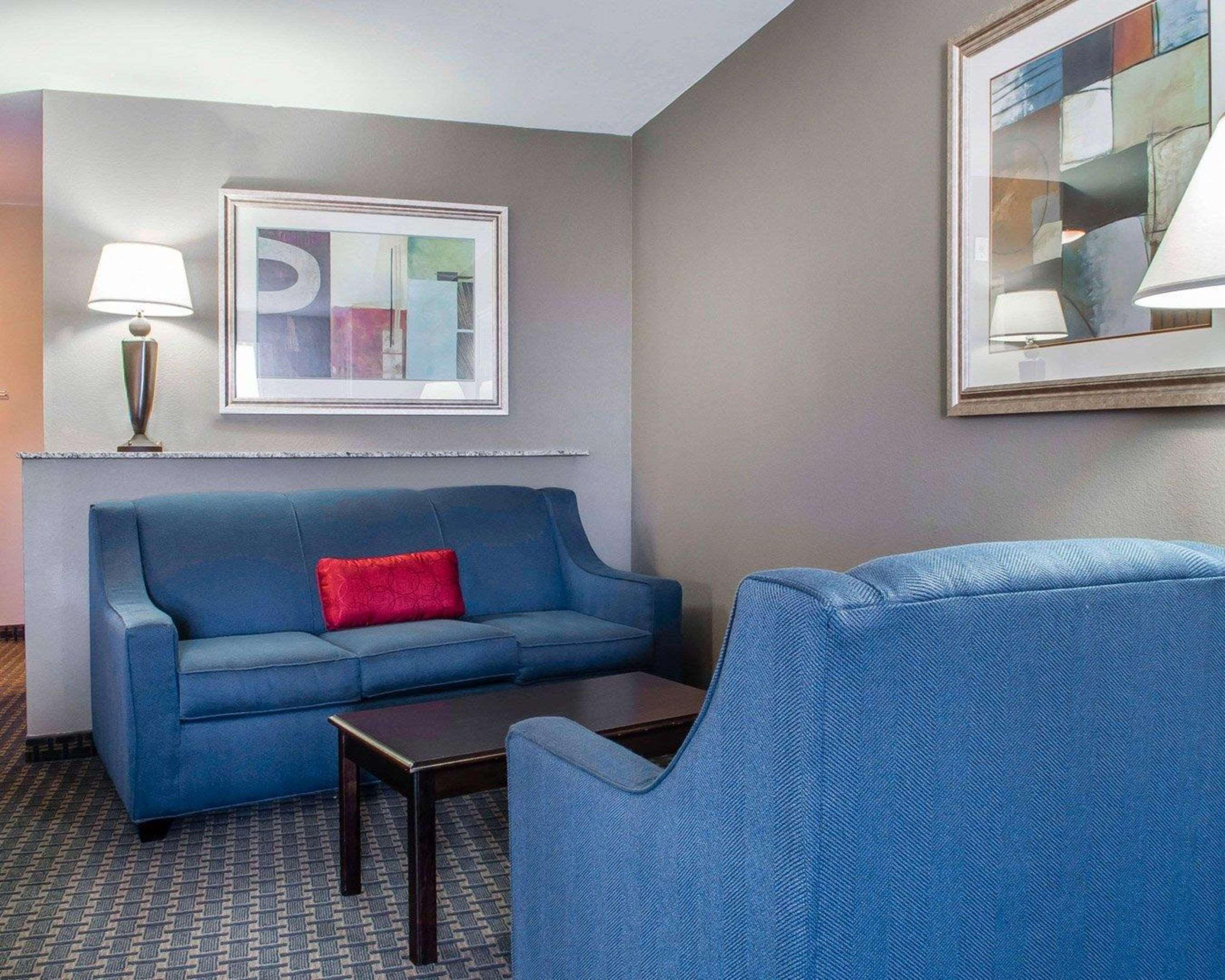 Suite Two Queen Beds Non Smoking