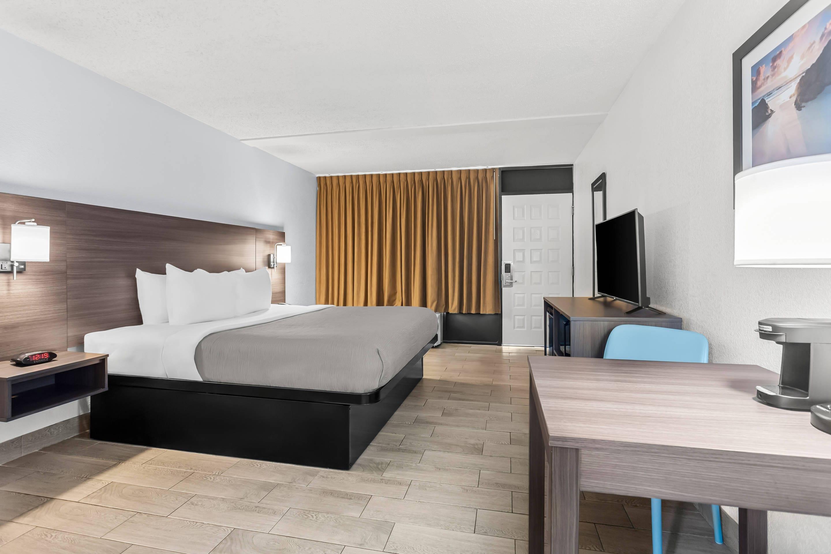 Double King Bed Non Smoking