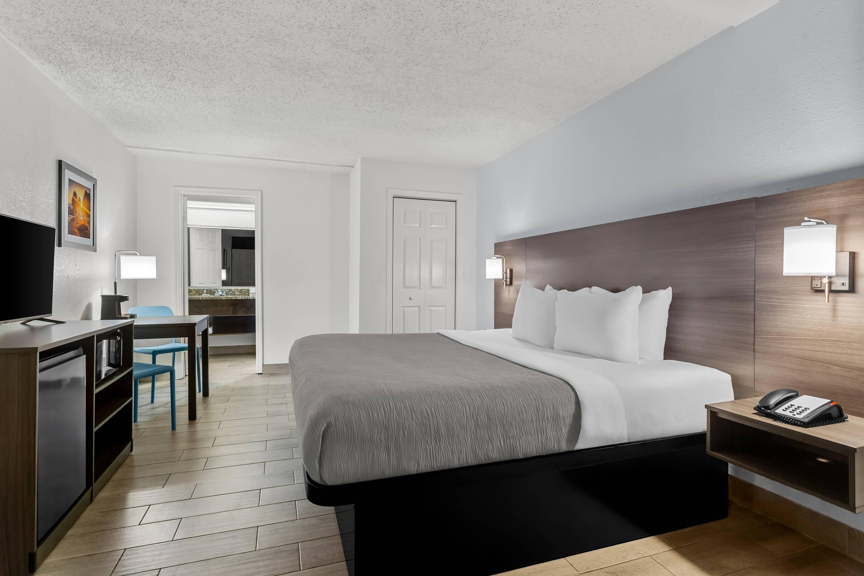 Double King Bed Non Smoking