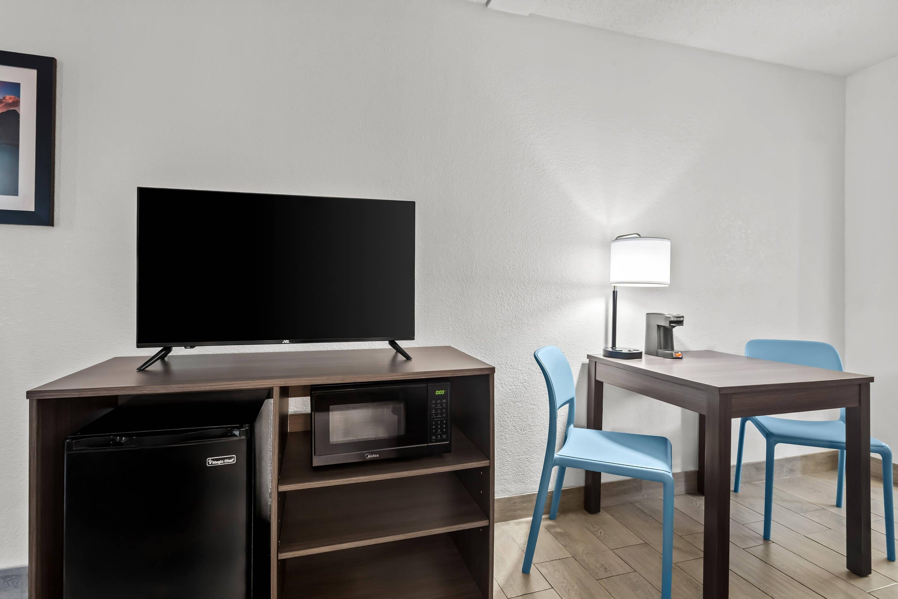 Double Two Queen Beds Non Smoking