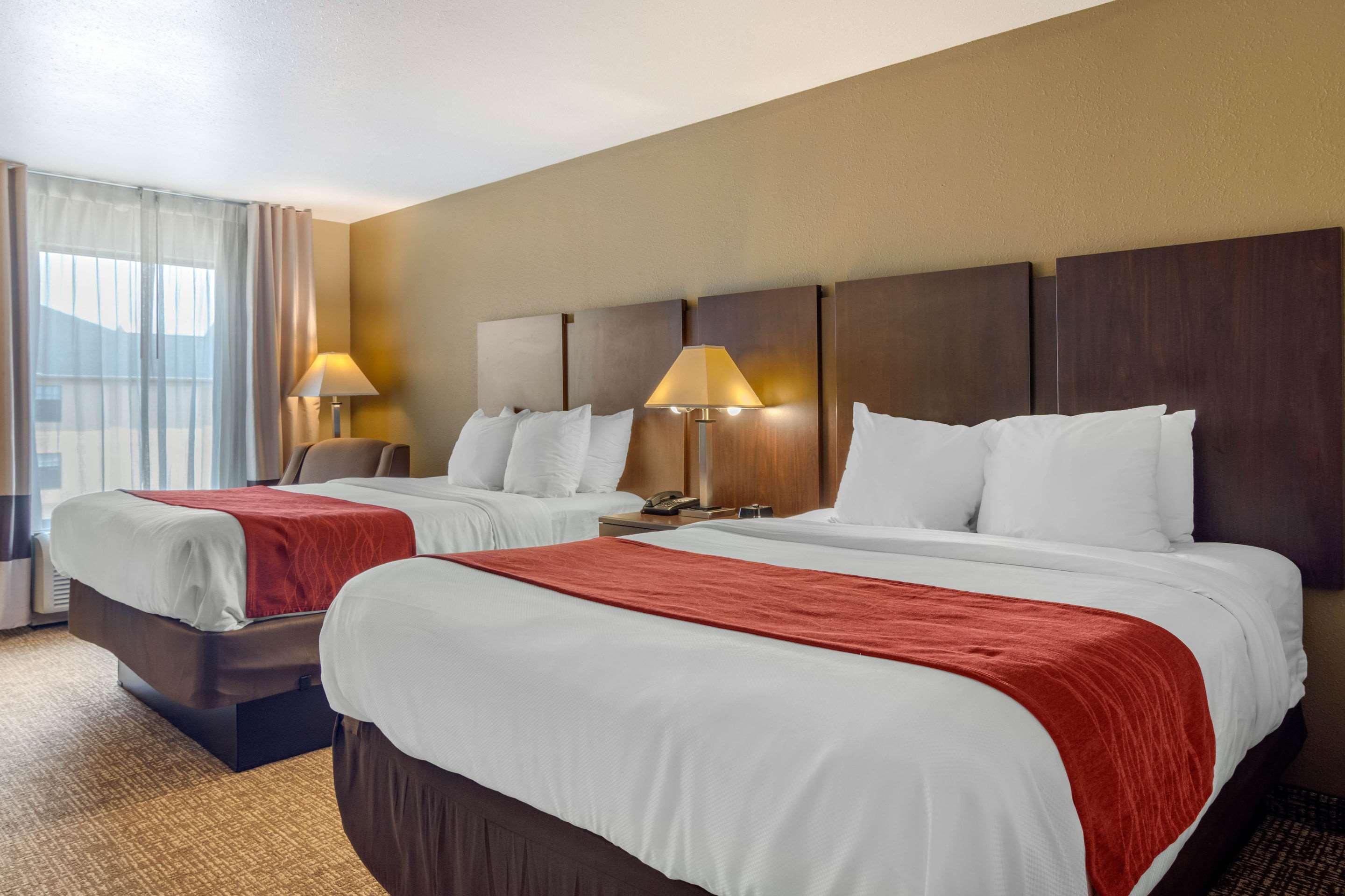 Double Two Queen Beds Non Smoking