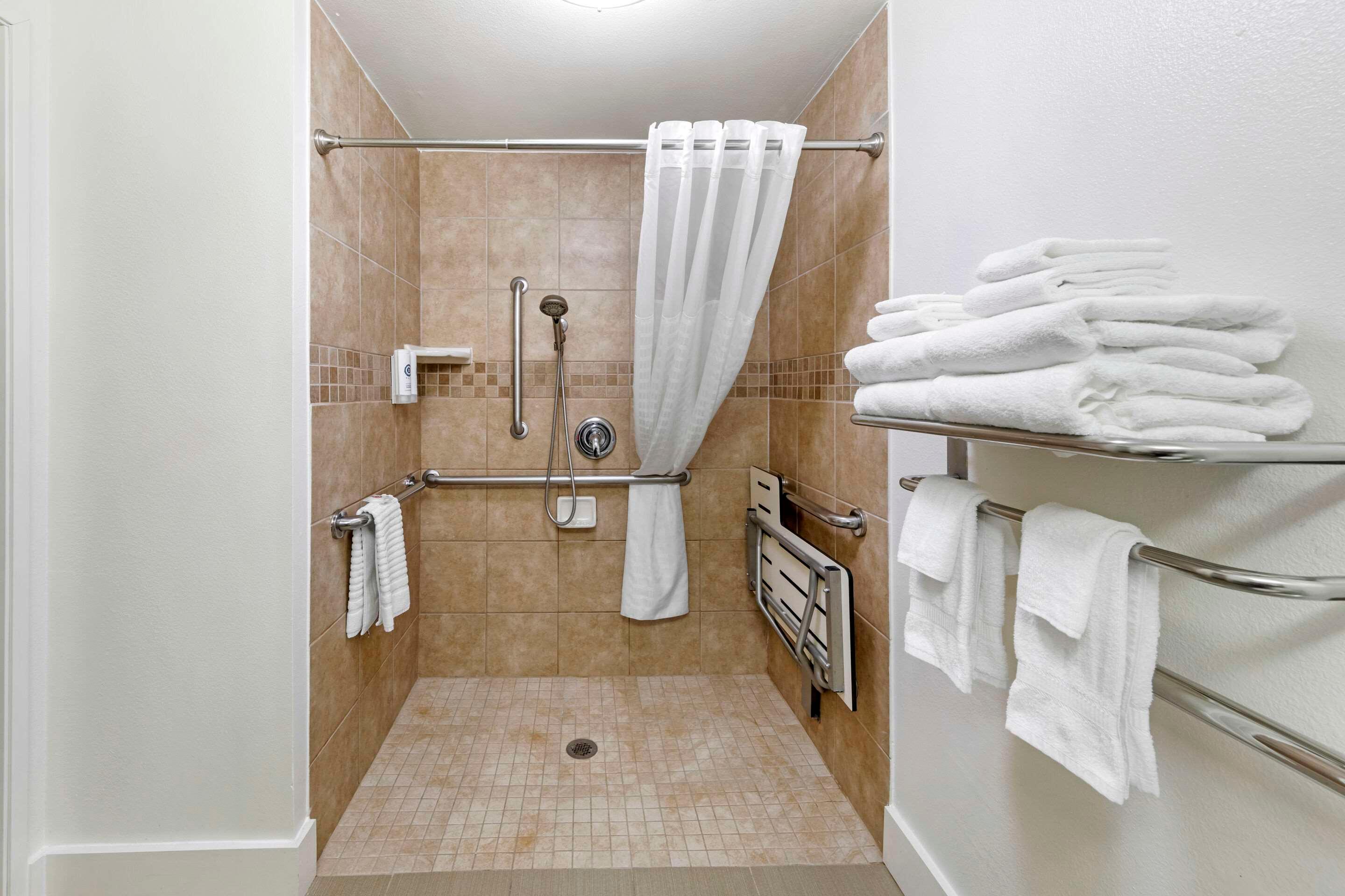 Double Two Queen Beds Non Smoking