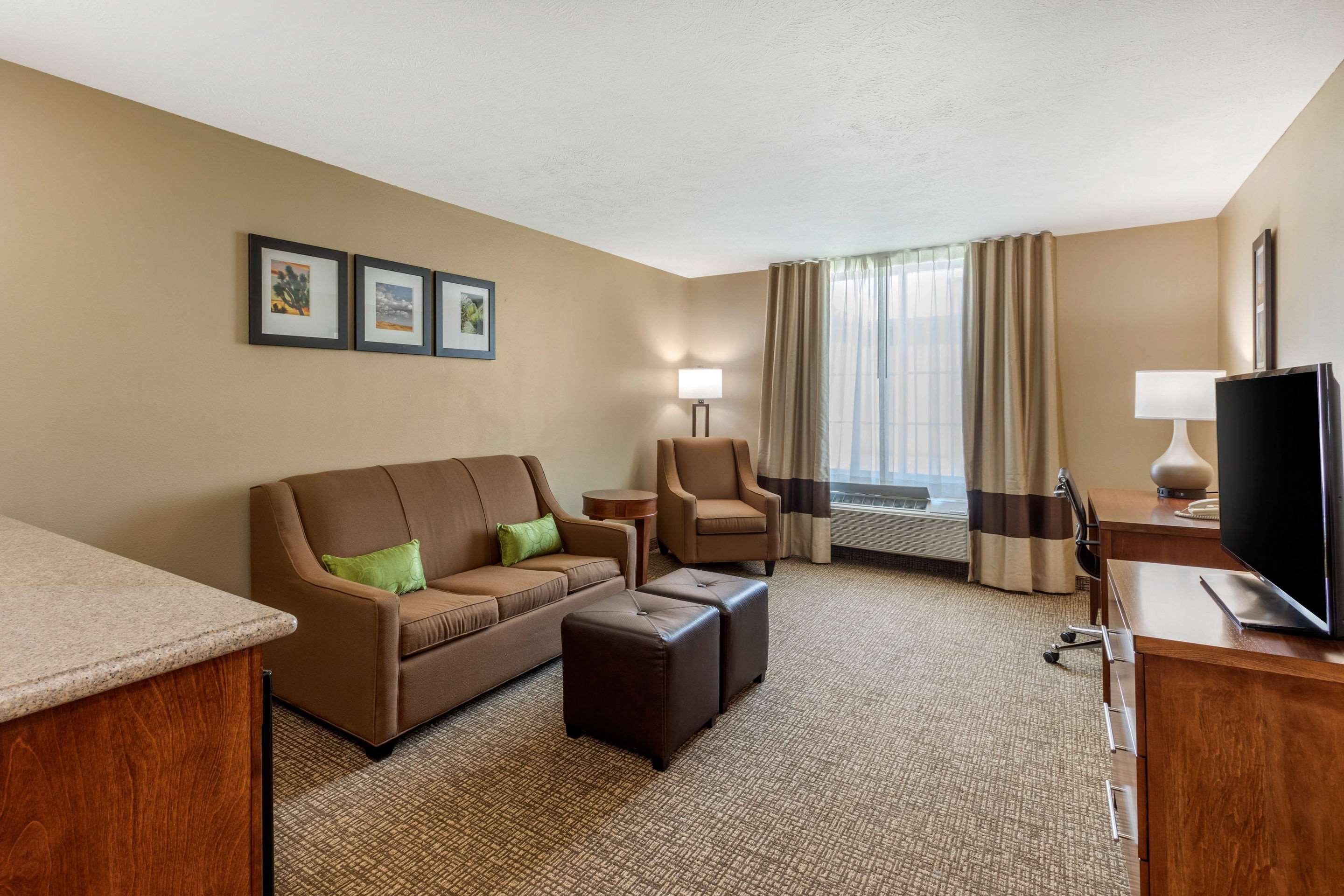 Double Queen Bed Non Smoking