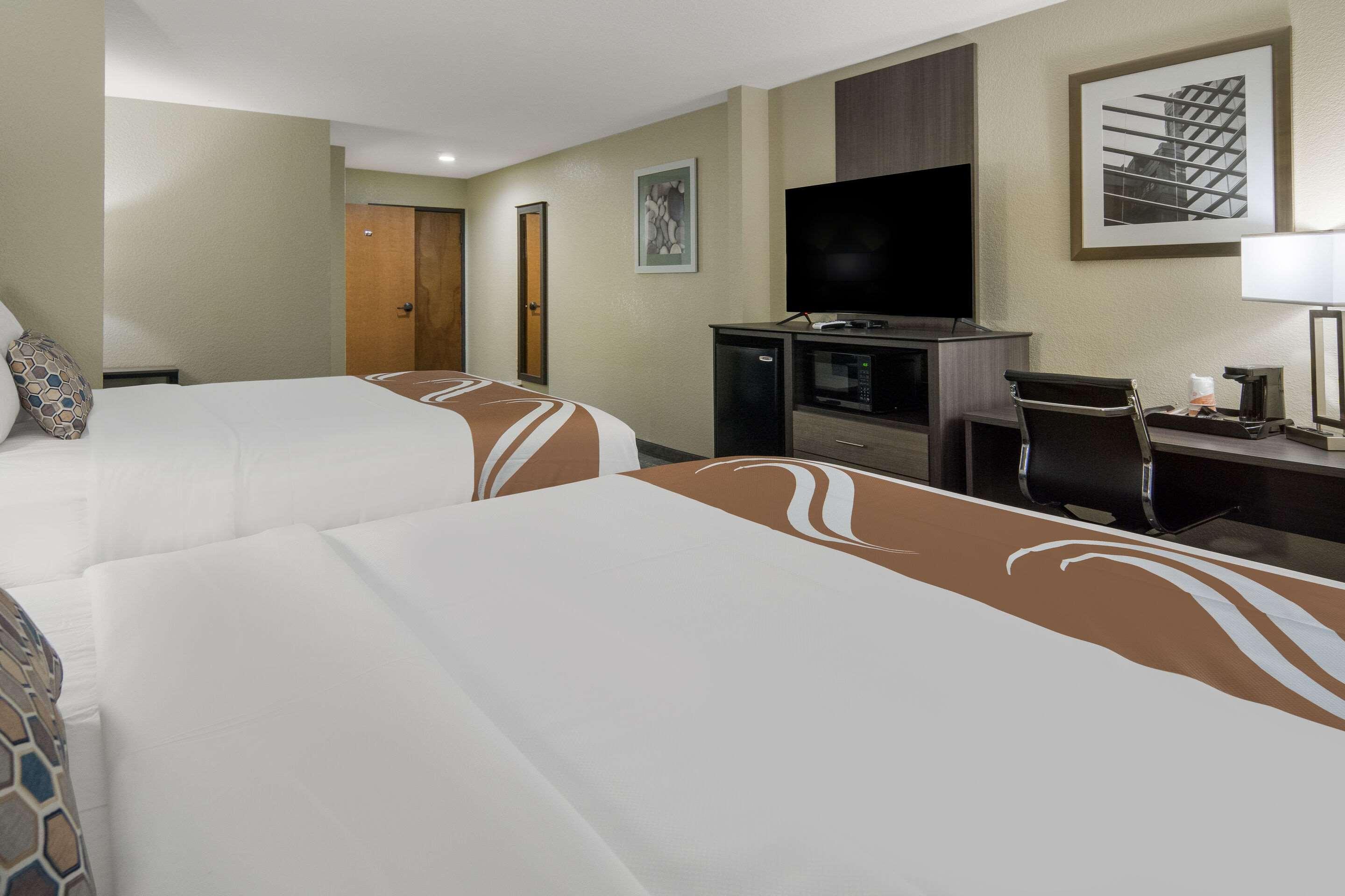 Suite Two Queen Beds