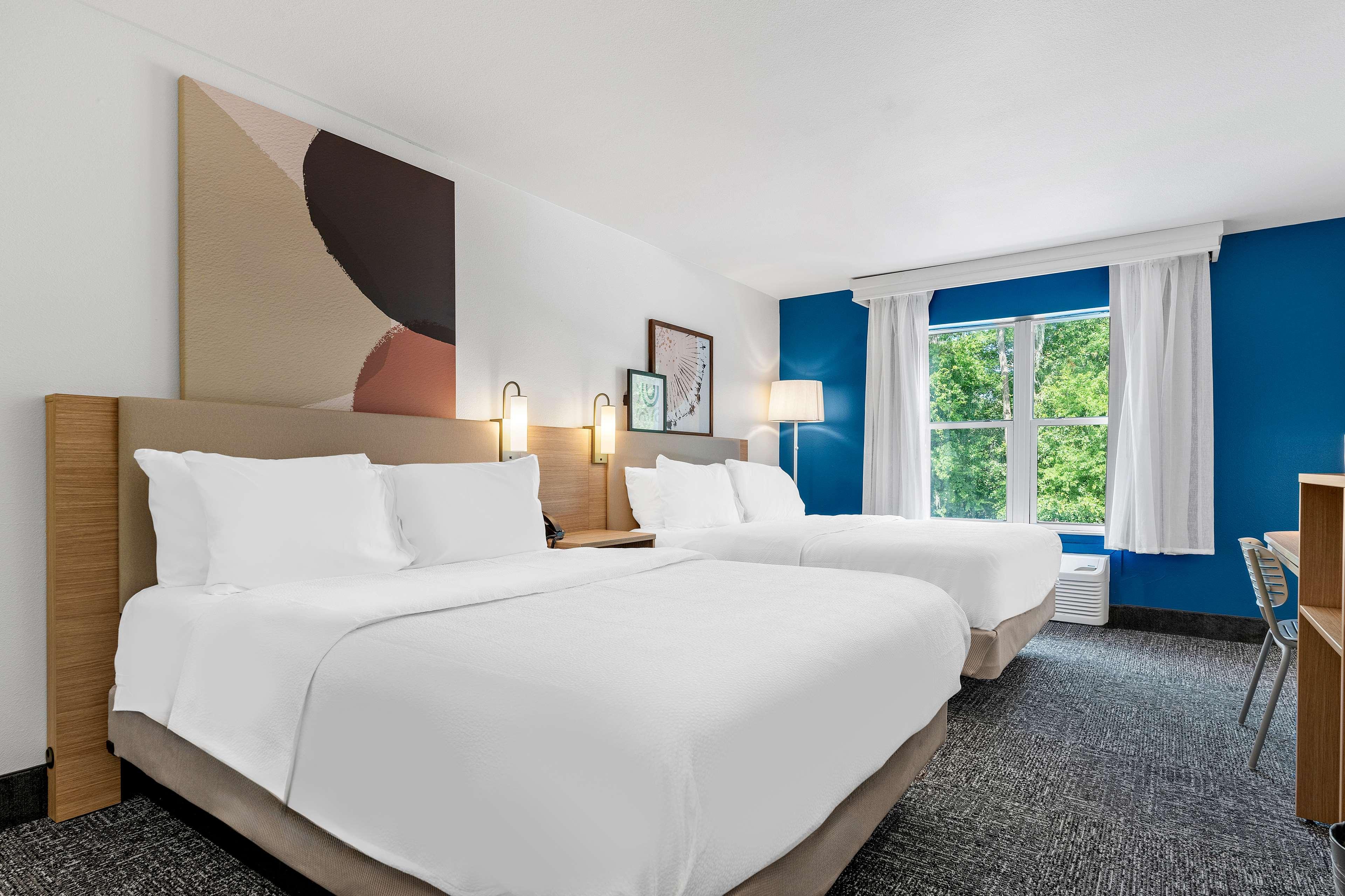 Twin Accessible-two Queen Beds