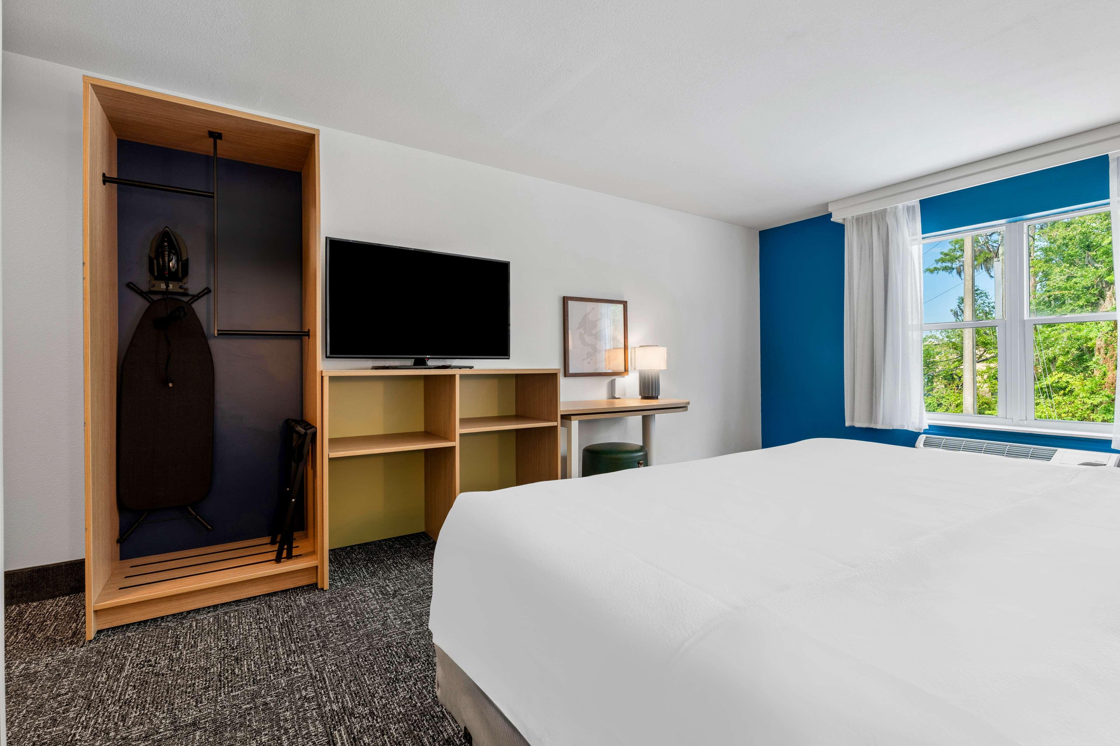 Double Accessible King Size Bed