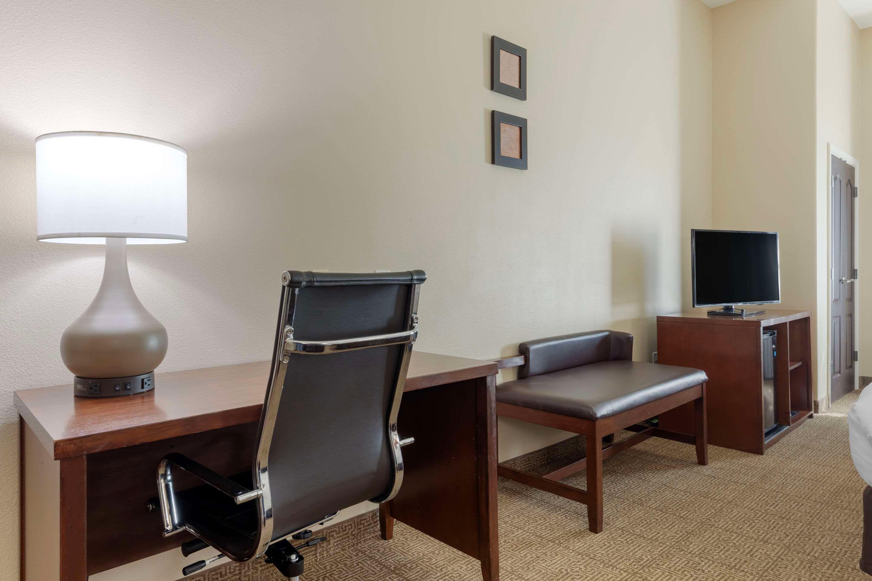 Suite Two Queen Beds