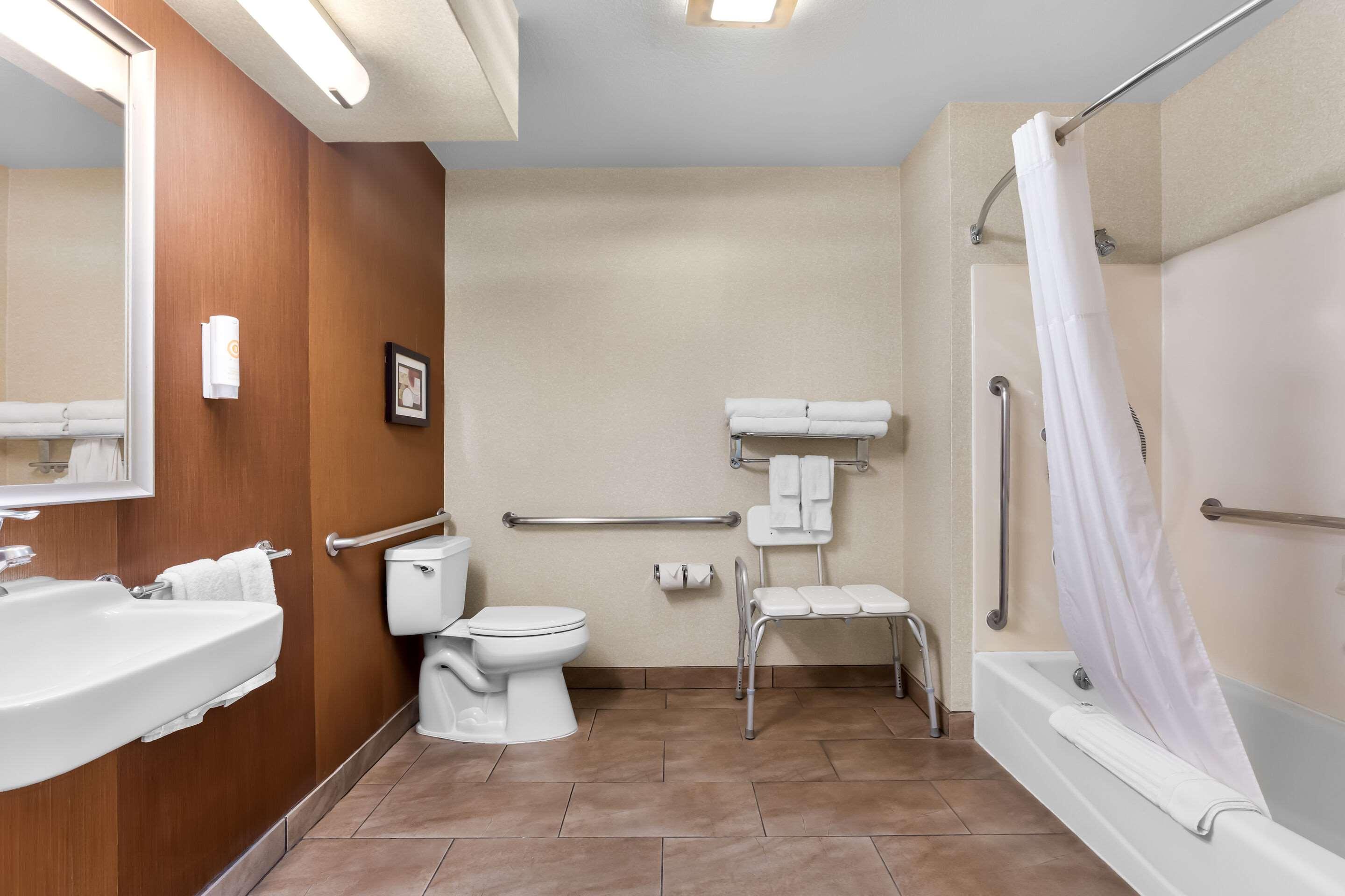 Suite Two Queen Beds