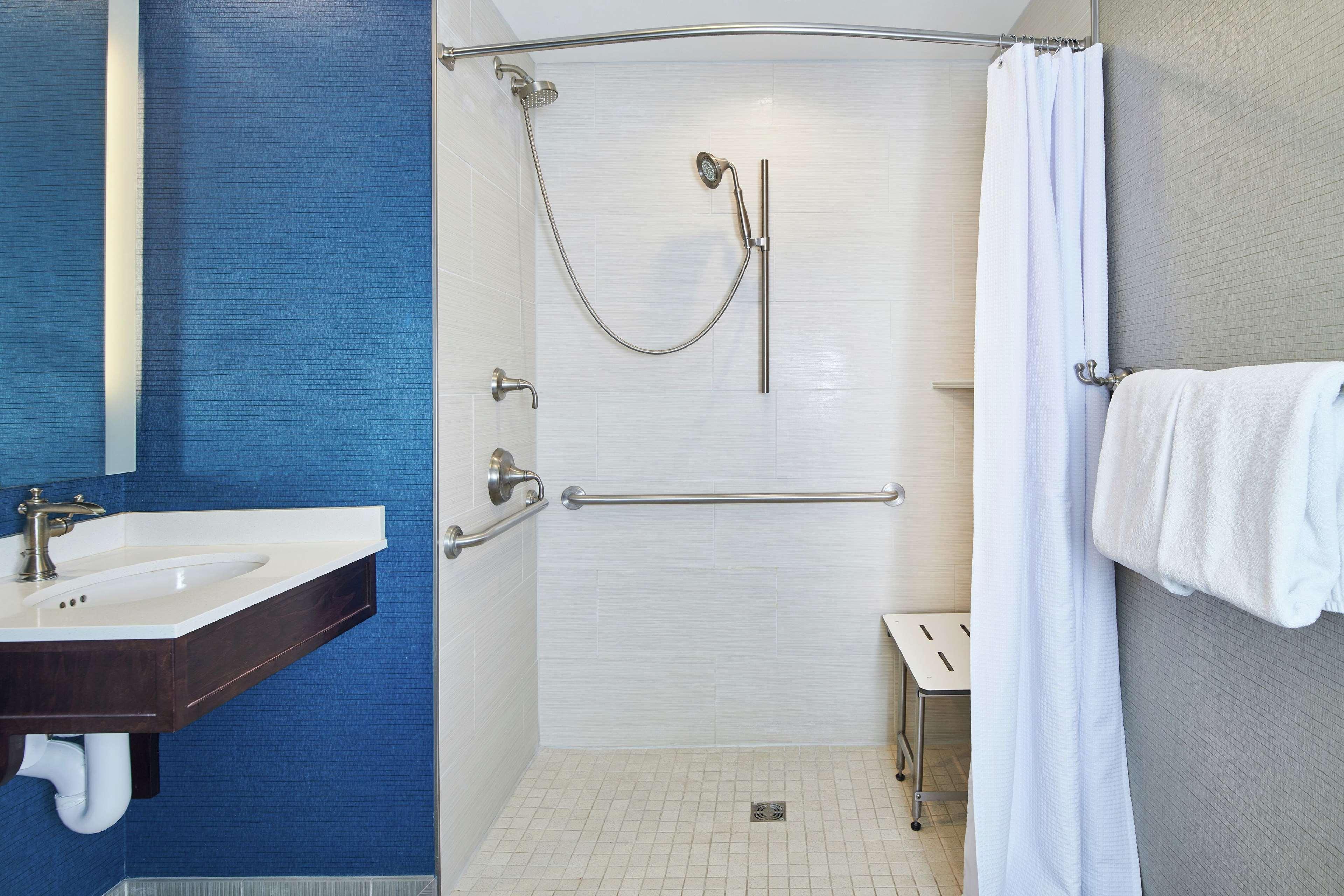 Junior Suite King Size Bed