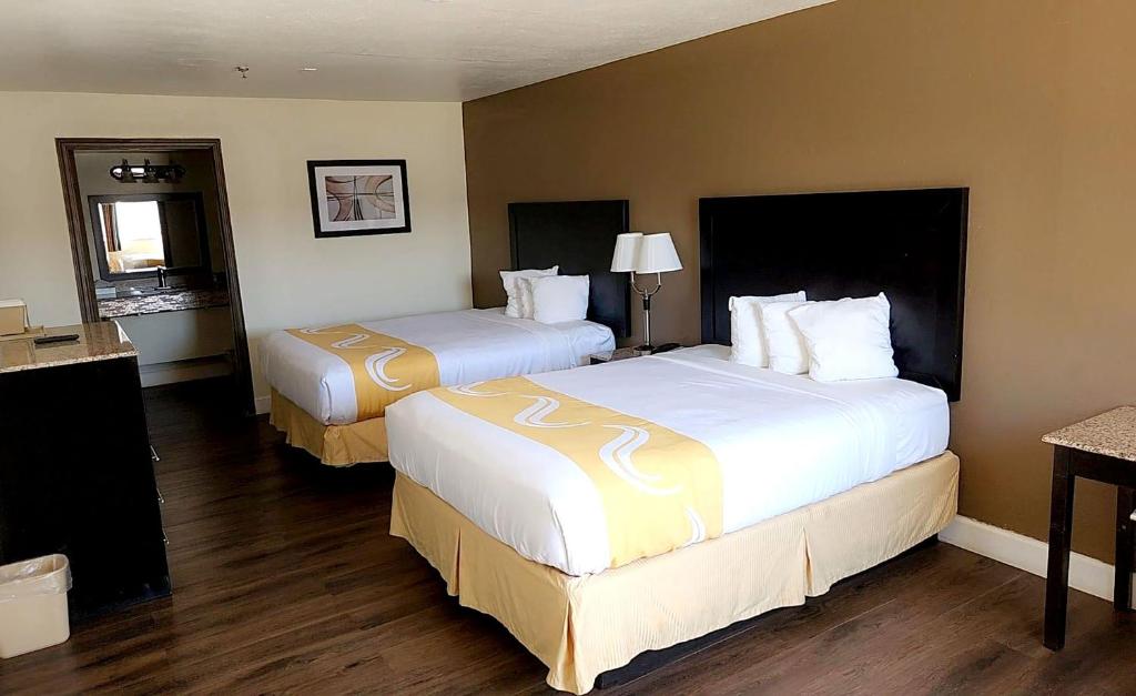 Double Two Queen Beds