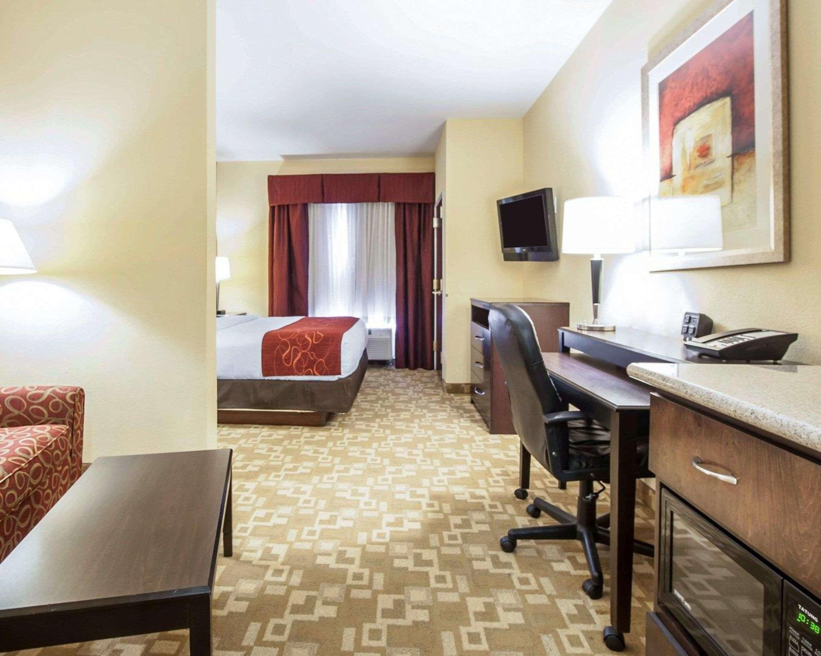 Suite Two Queen Beds Non Smoking