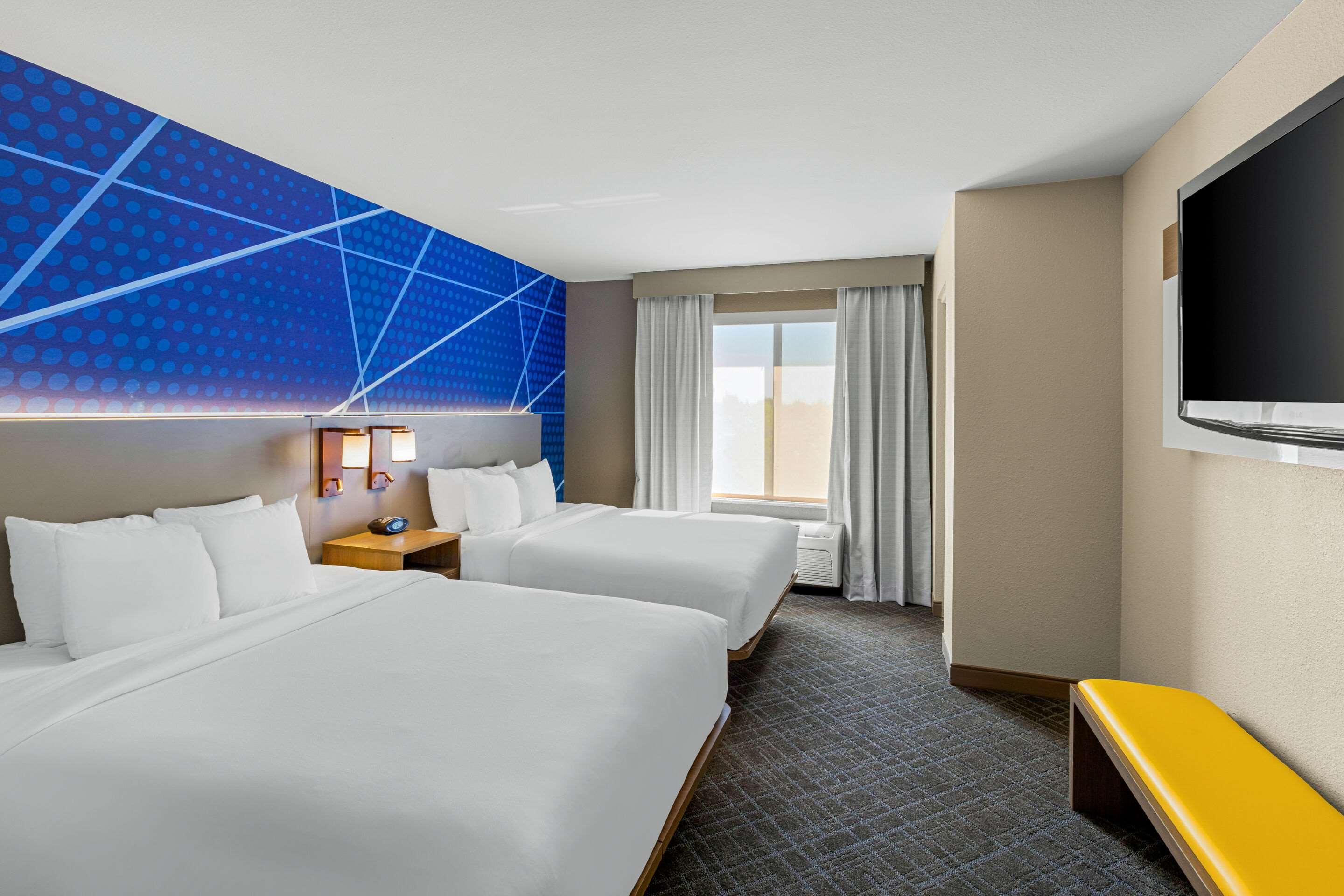 Suite Two Queen Beds Non Smoking