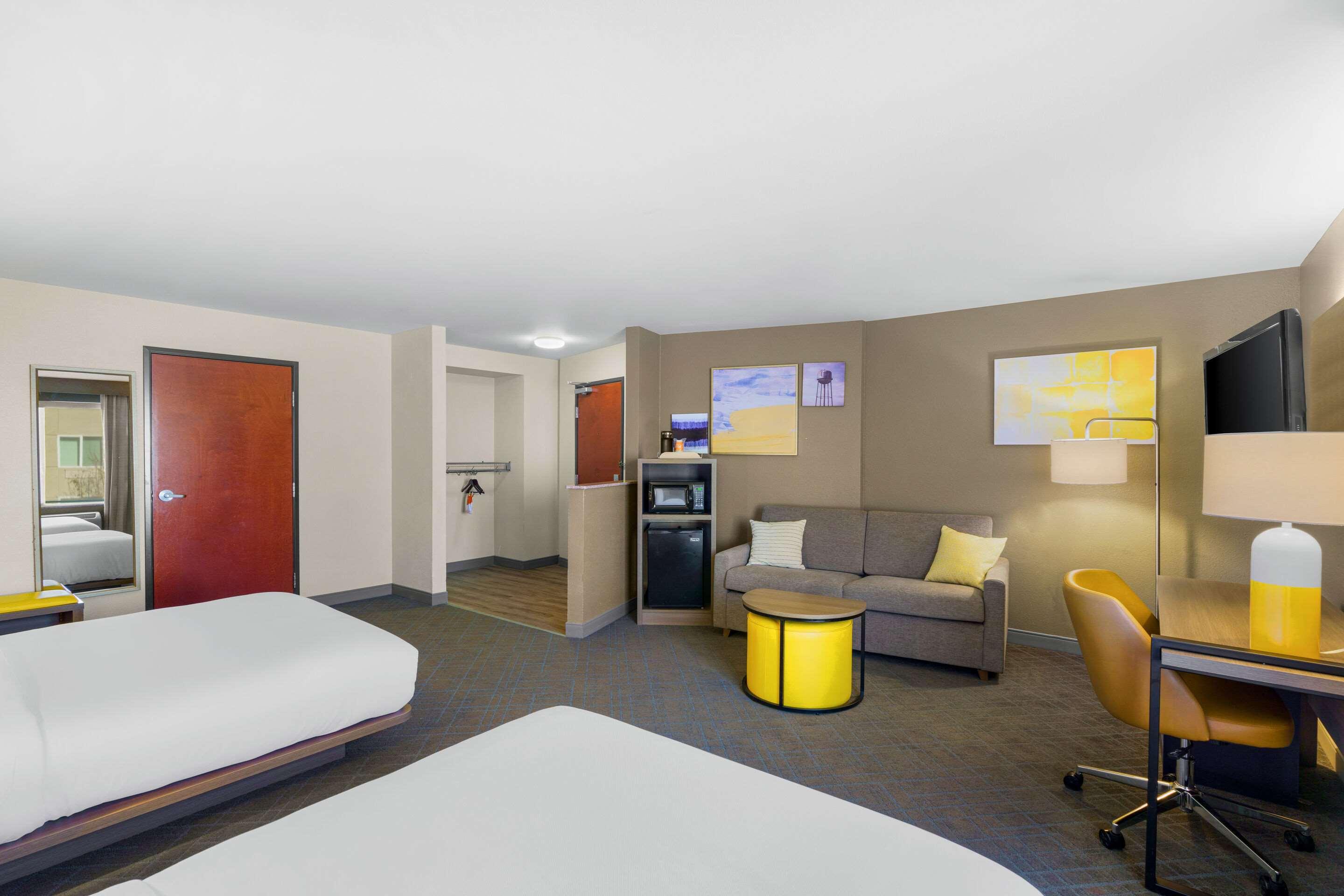 Suite Accessible-two Queen Beds