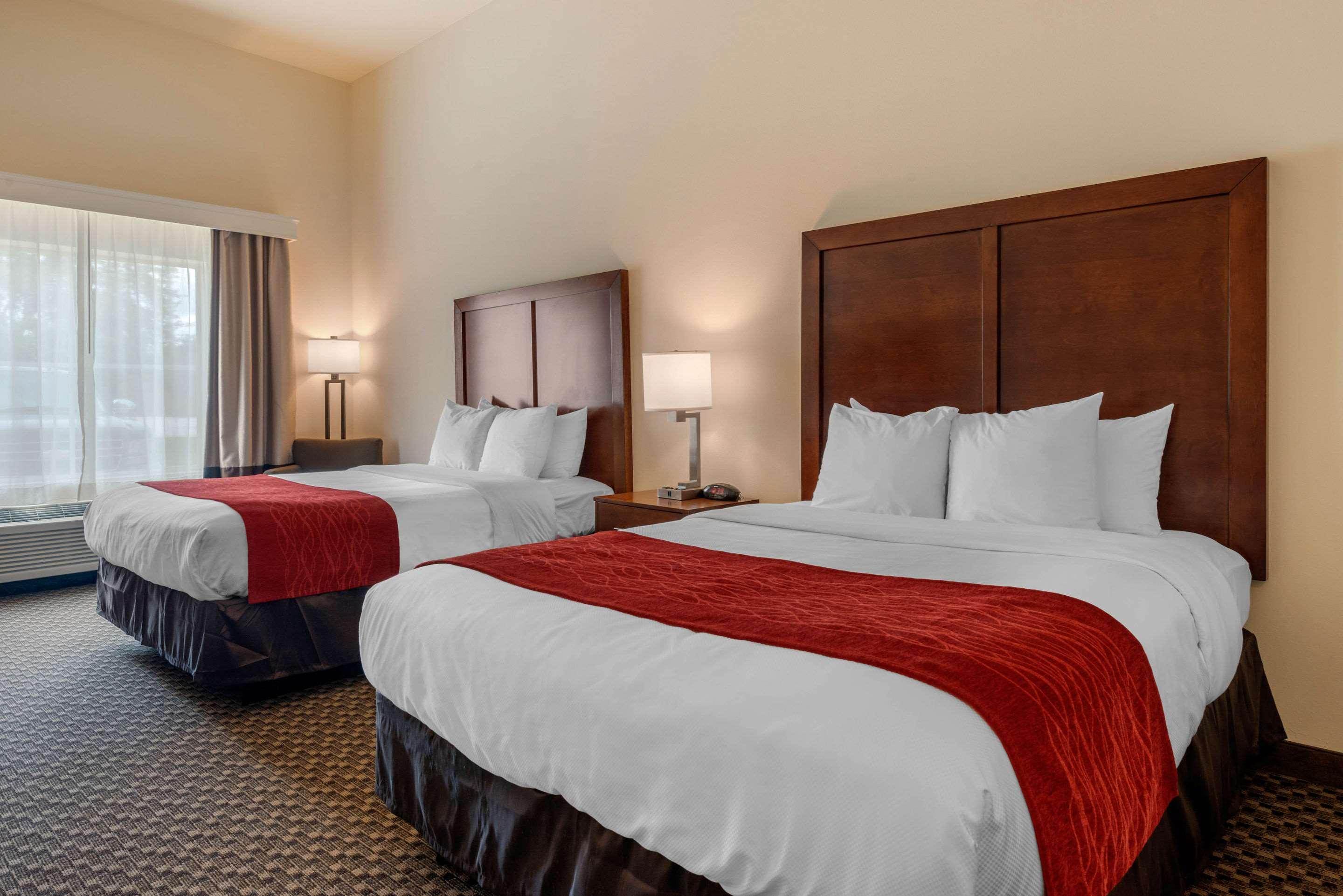 Double Two Queen Beds Non Smoking