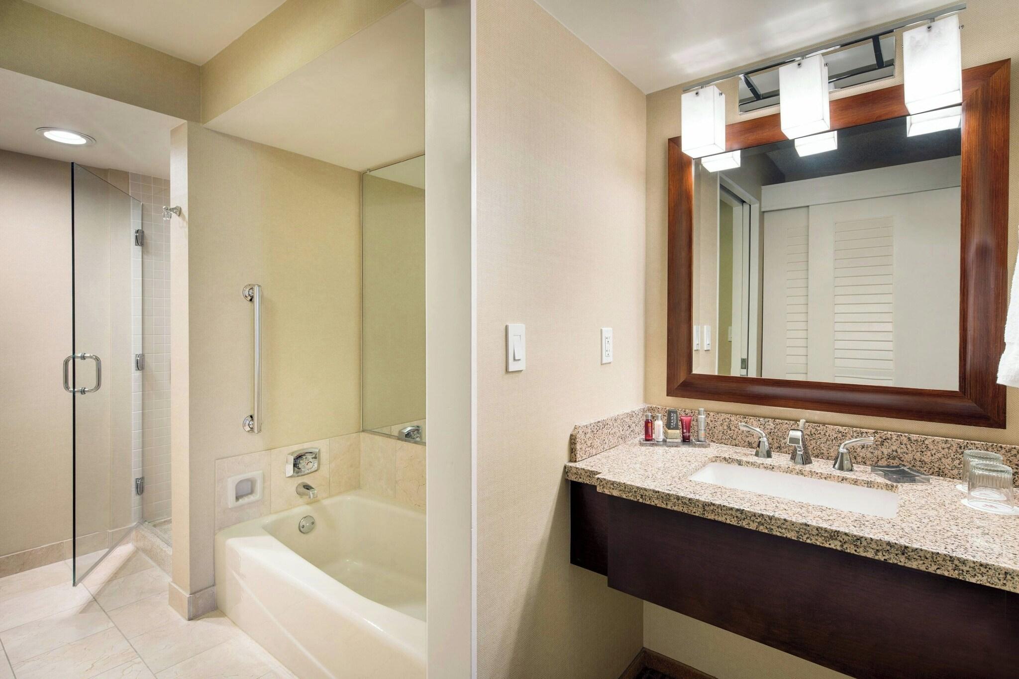 Suite King Size Bed