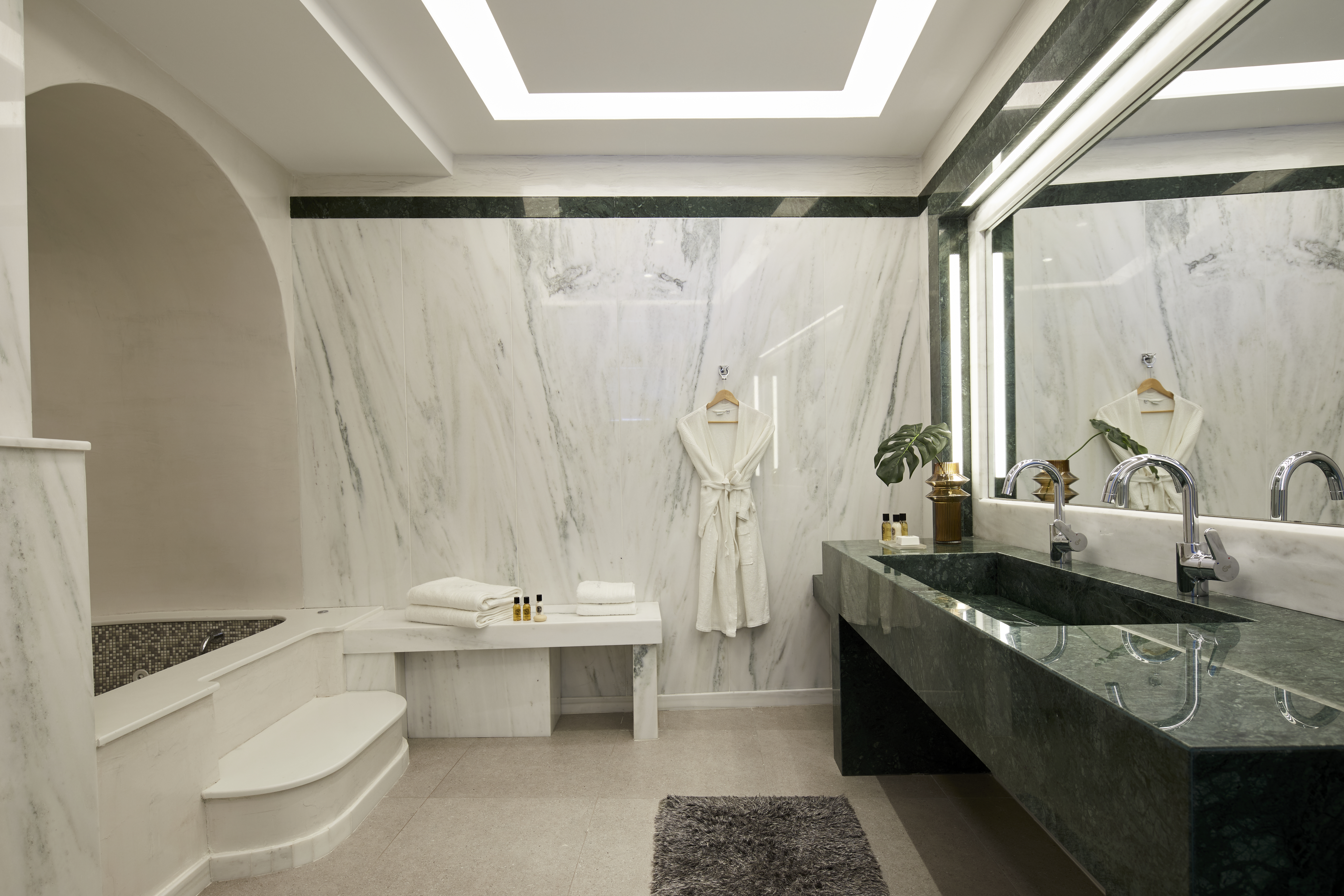 Suite Deluxe with Jacuzzi