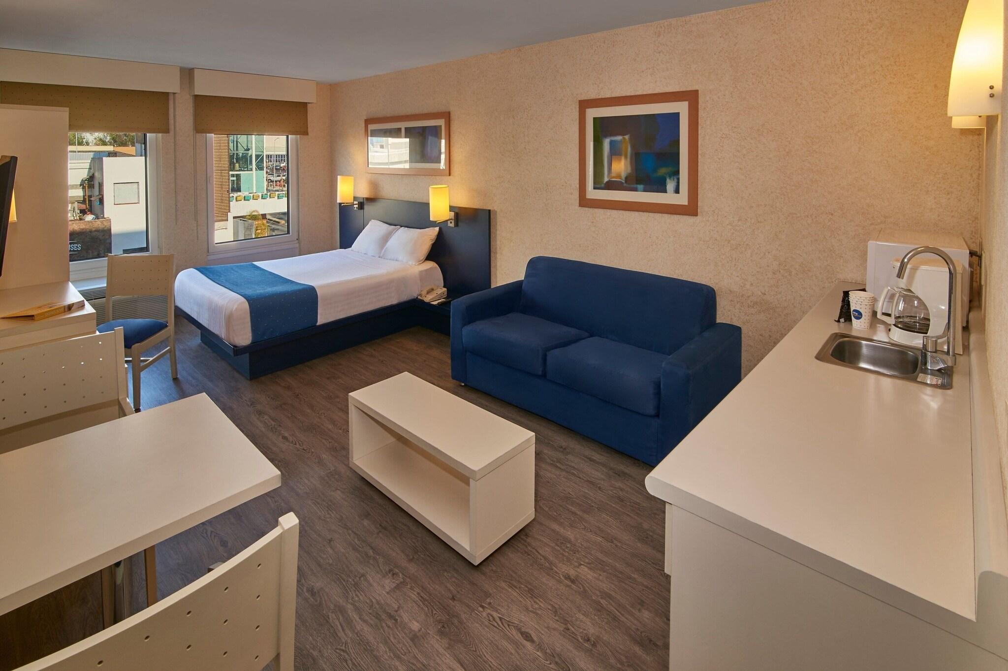 Suite Queen Size Bed