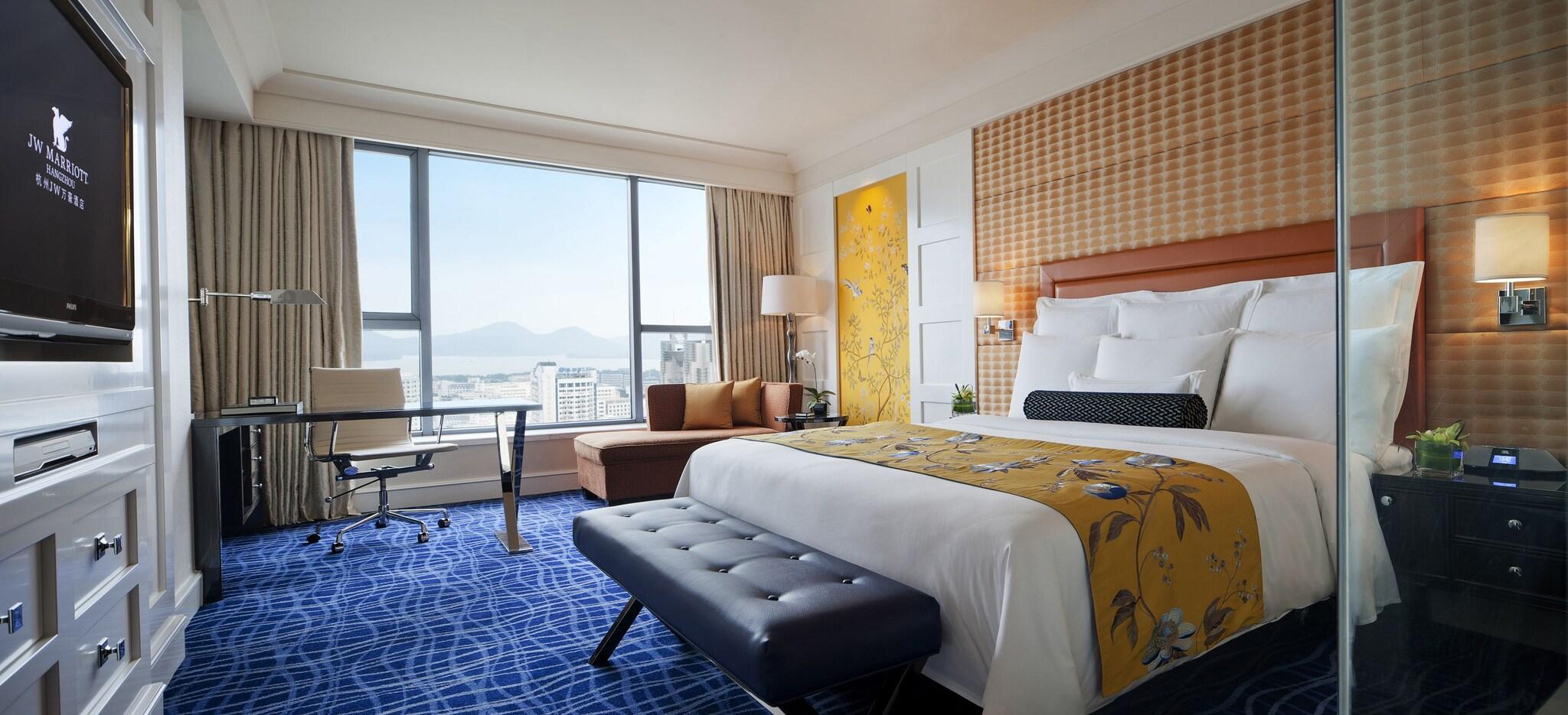 Double Deluxe with Views