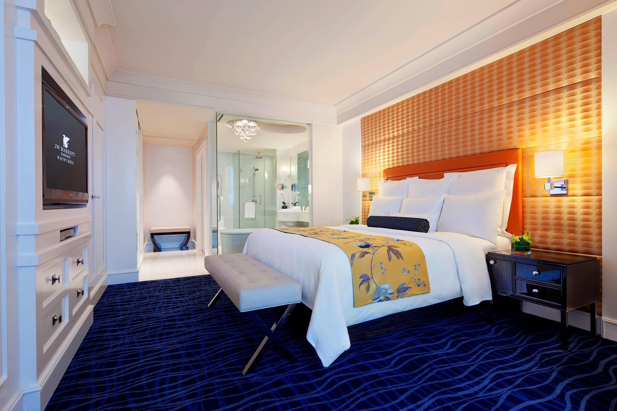 Double Executive King Bed